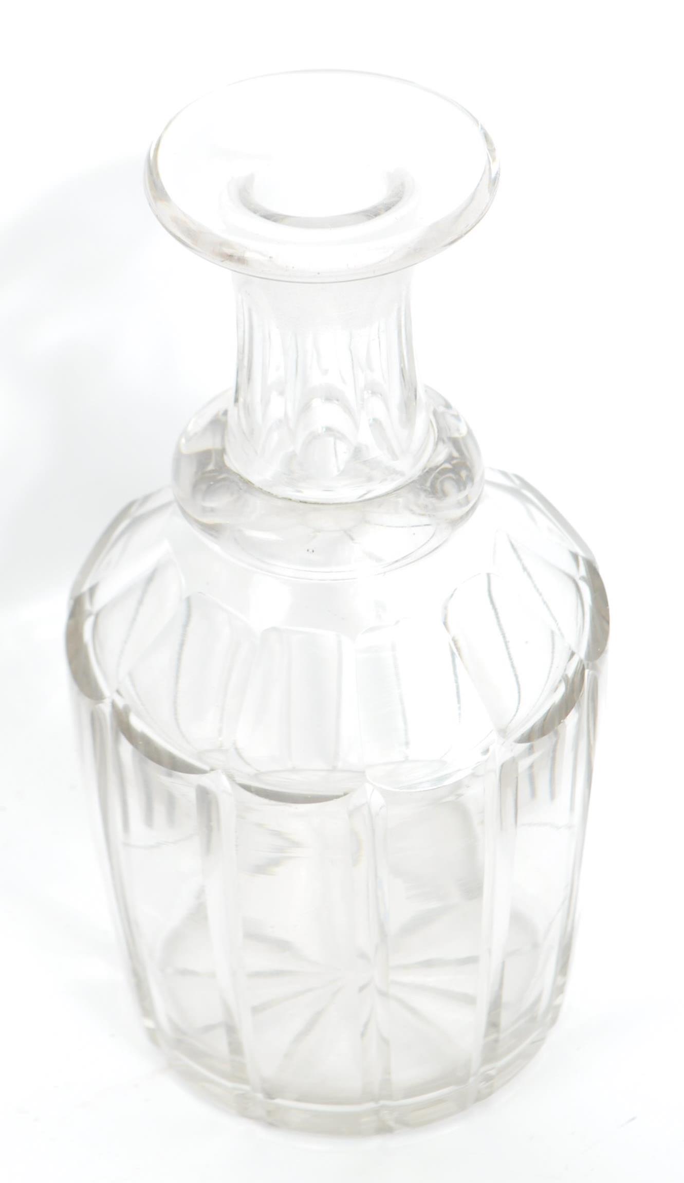 19TH CENTURY SINGLE RING GEORGIAN GLASS SPIRE STOPPE DECANTER - Image 3 of 4