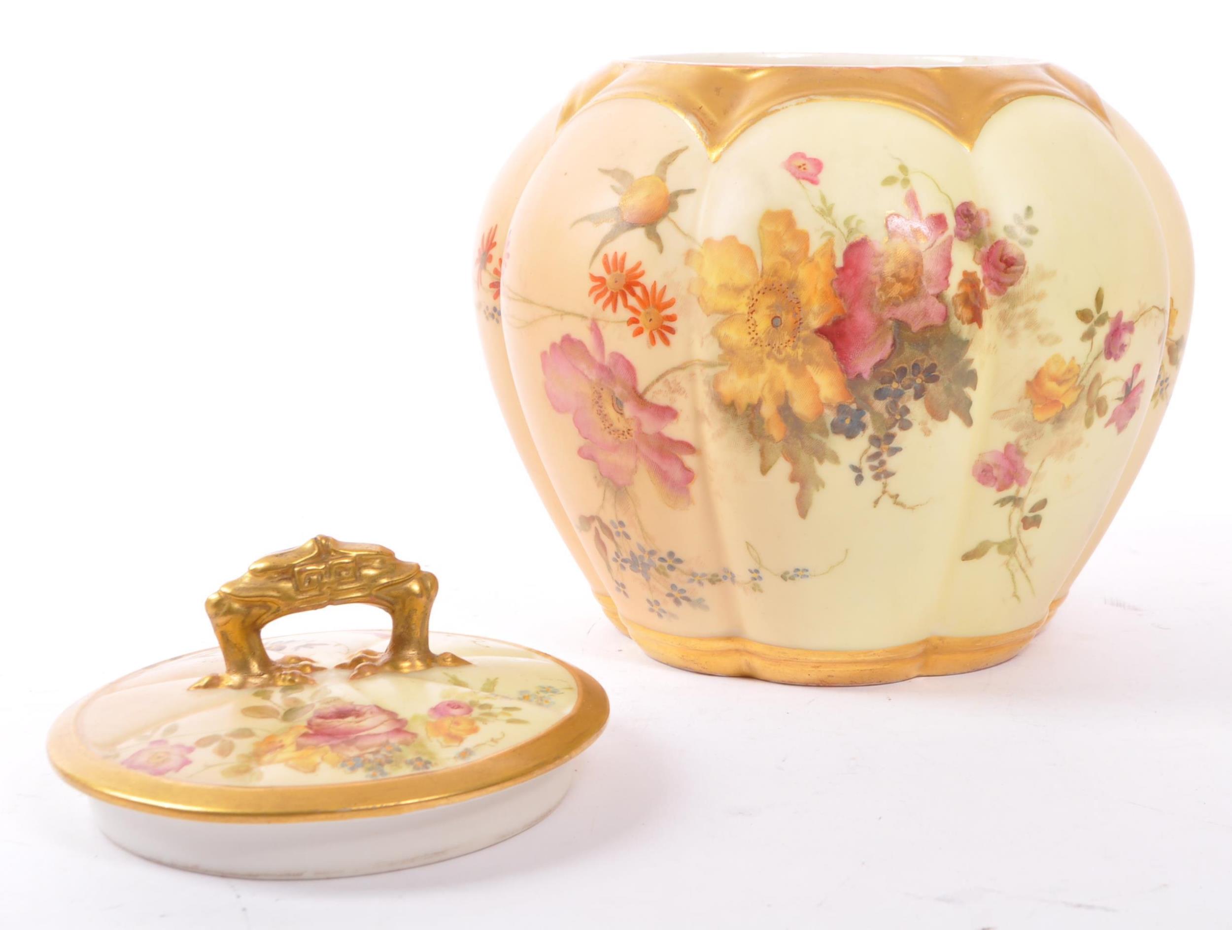 19TH CENTURY ROYAL WORCESTER IVORY BLUSH MELON CRACKER JAR - Image 5 of 5