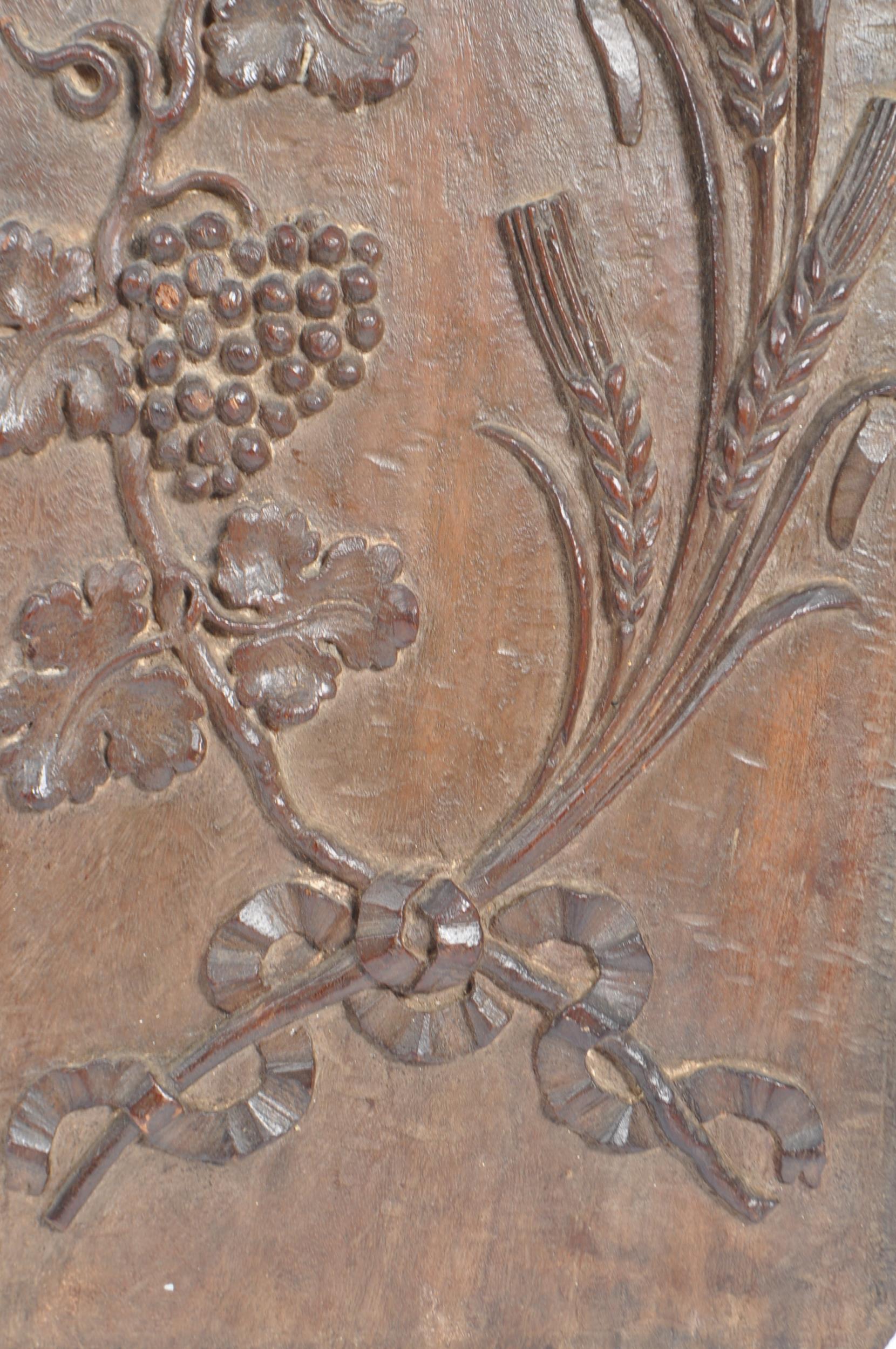 EARLY 19TH CENTURY REGENCY STYLE DECORATIVE WOODEN PANEL - Image 2 of 3