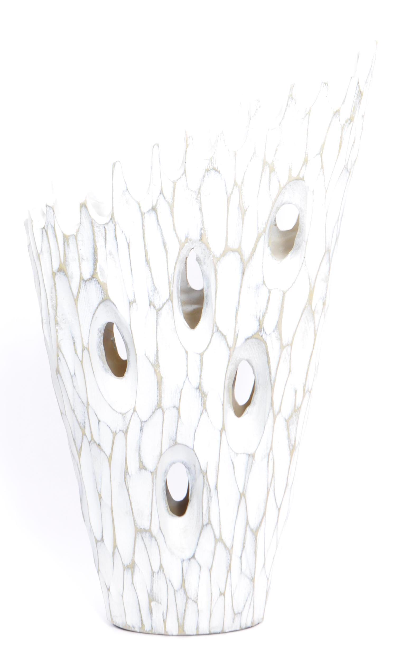 LARGE CONTEMPORARY PIERCED TAPERED RESIN VASE - Image 2 of 4