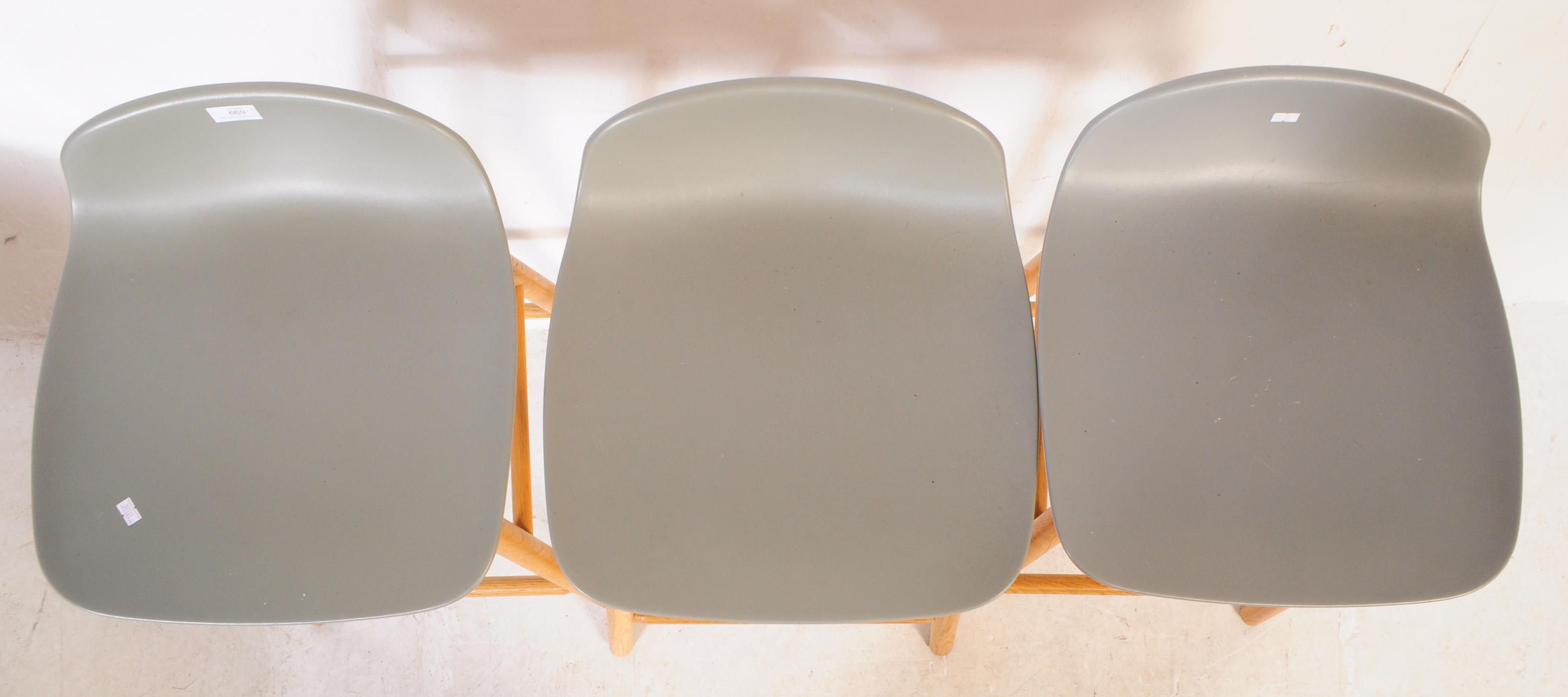 SET OF THREE MODERNIST / CONTEMPORARY KITCHEN BAR STOOLS - Image 3 of 4