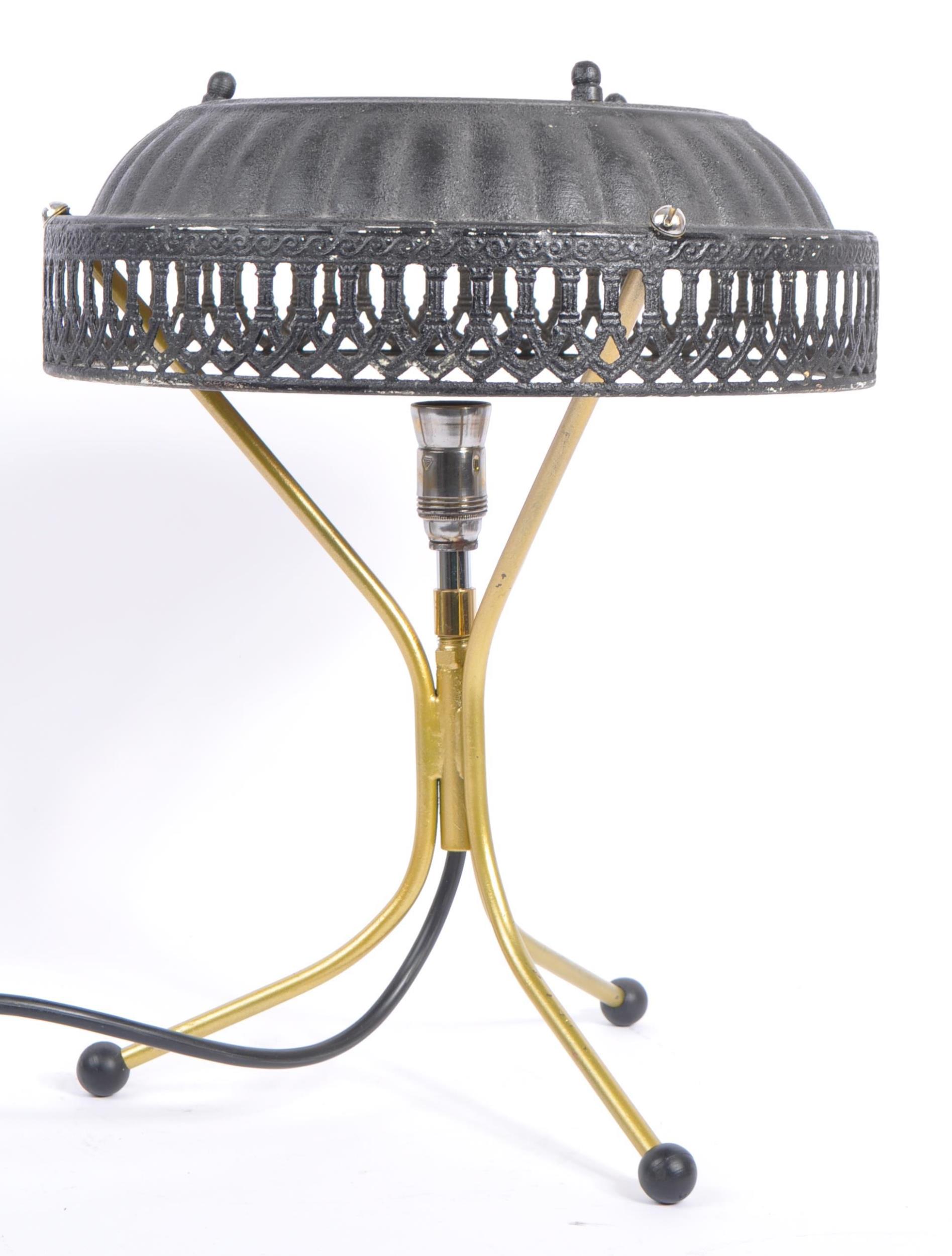 LATER 20TH CENTURY BRASS TRIPOD TABLE LAMP - Image 2 of 5
