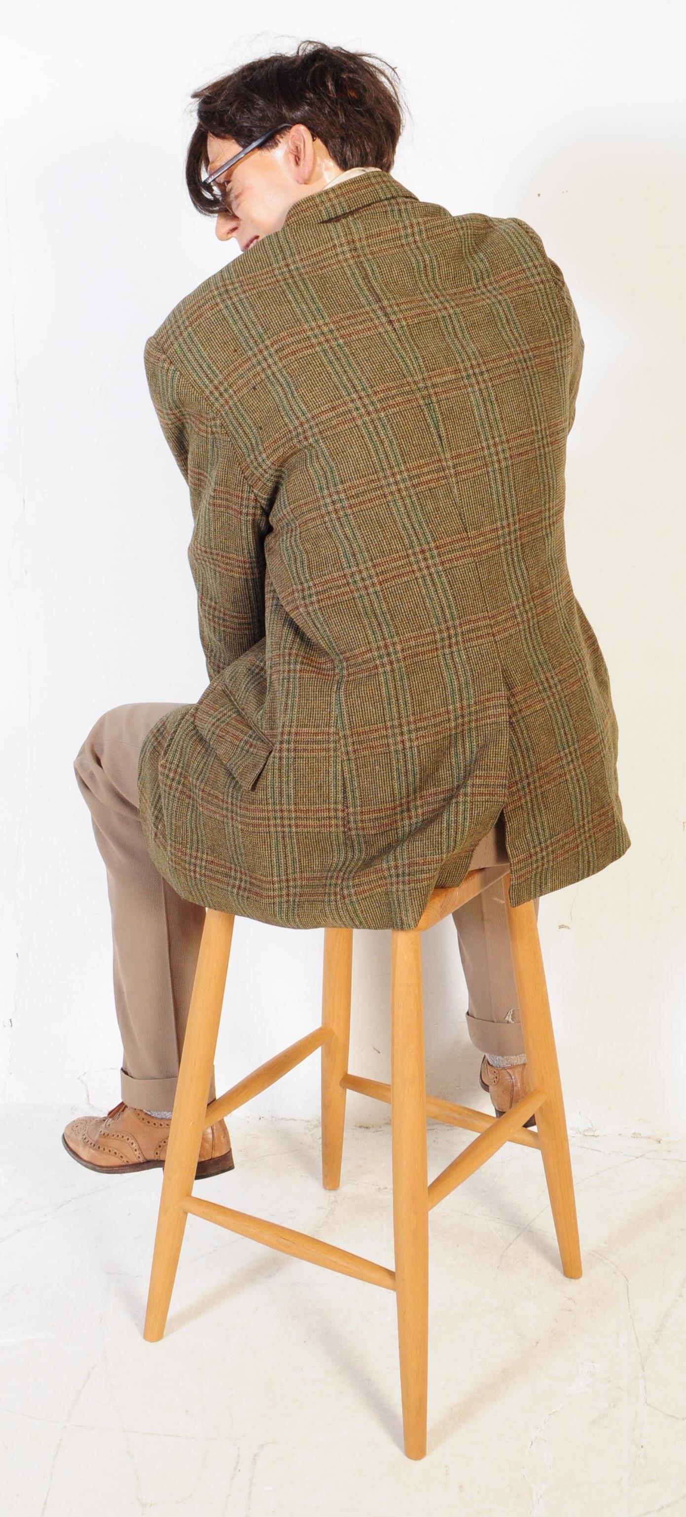LATE 20TH CENTURY LIFE SIZE SEATED COUNTRY GENT MANNEQUIN - Image 7 of 7