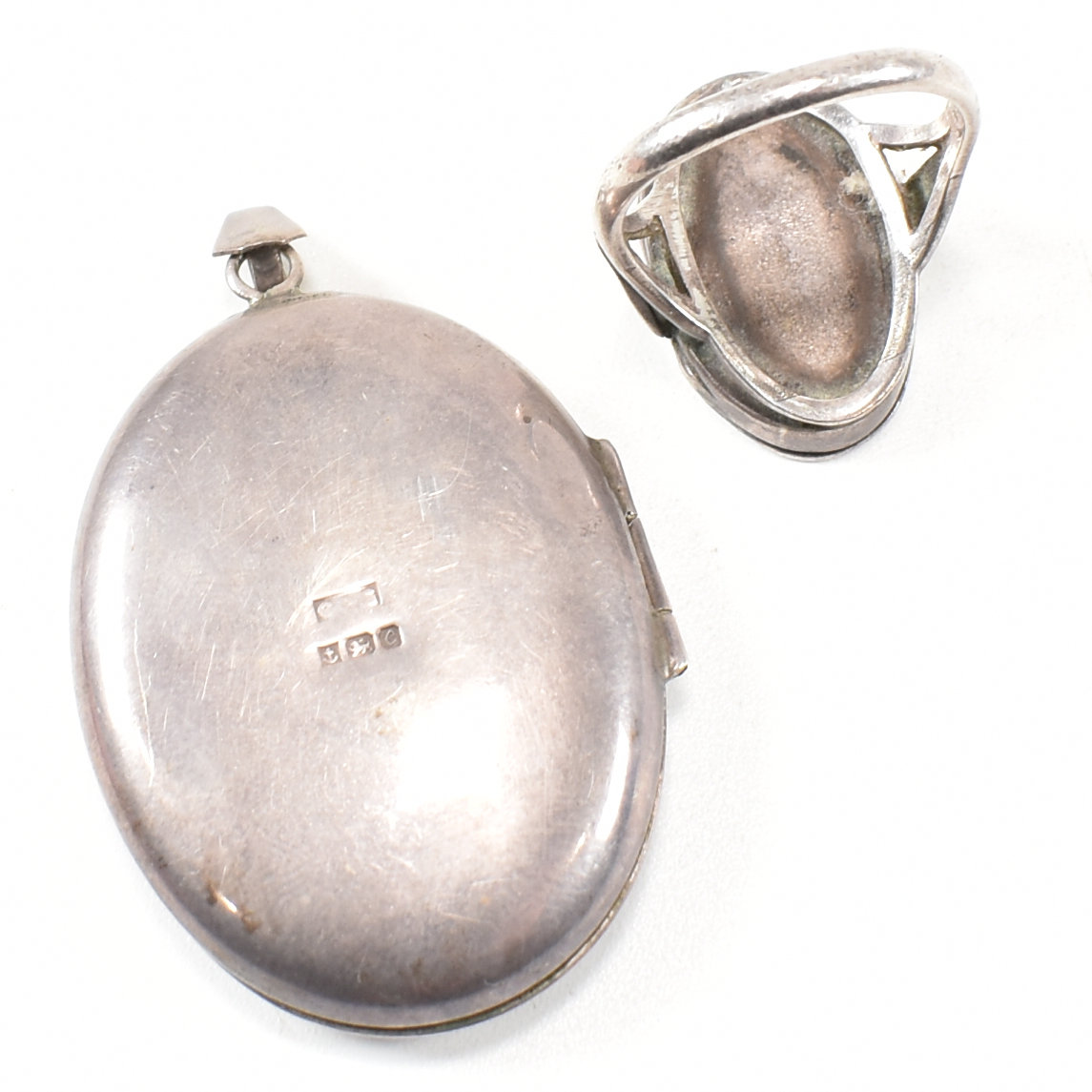 SILVER LOCKET RING & LOCKET NECKLACE PENDANT - Image 2 of 7