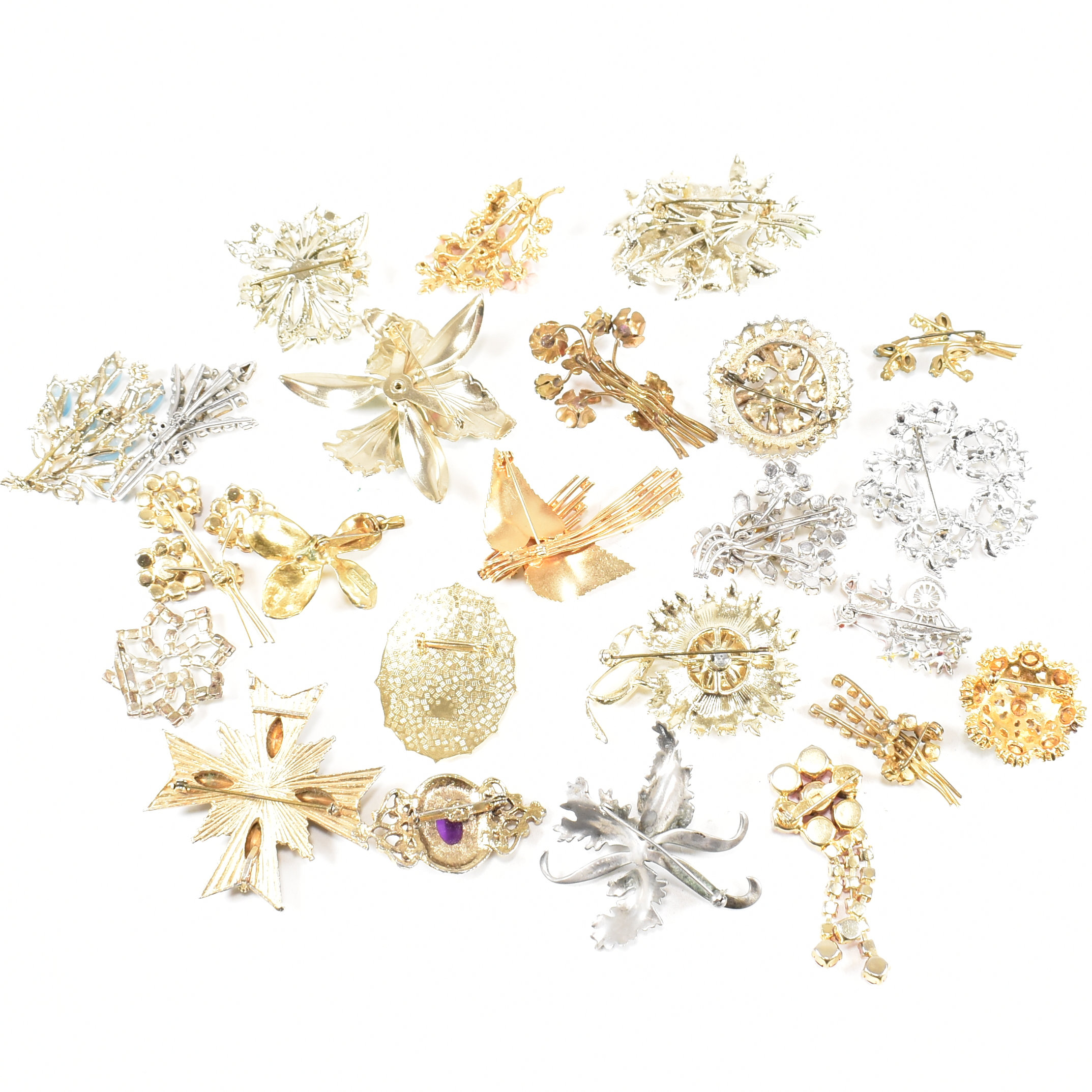 COLLECTION OF ENAMEL & RHINESTONE BROOCHES - Image 2 of 4