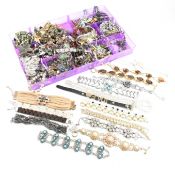 LARGE COLLECTION OF MODERN COSTUME JEWELLERY BRACELETS