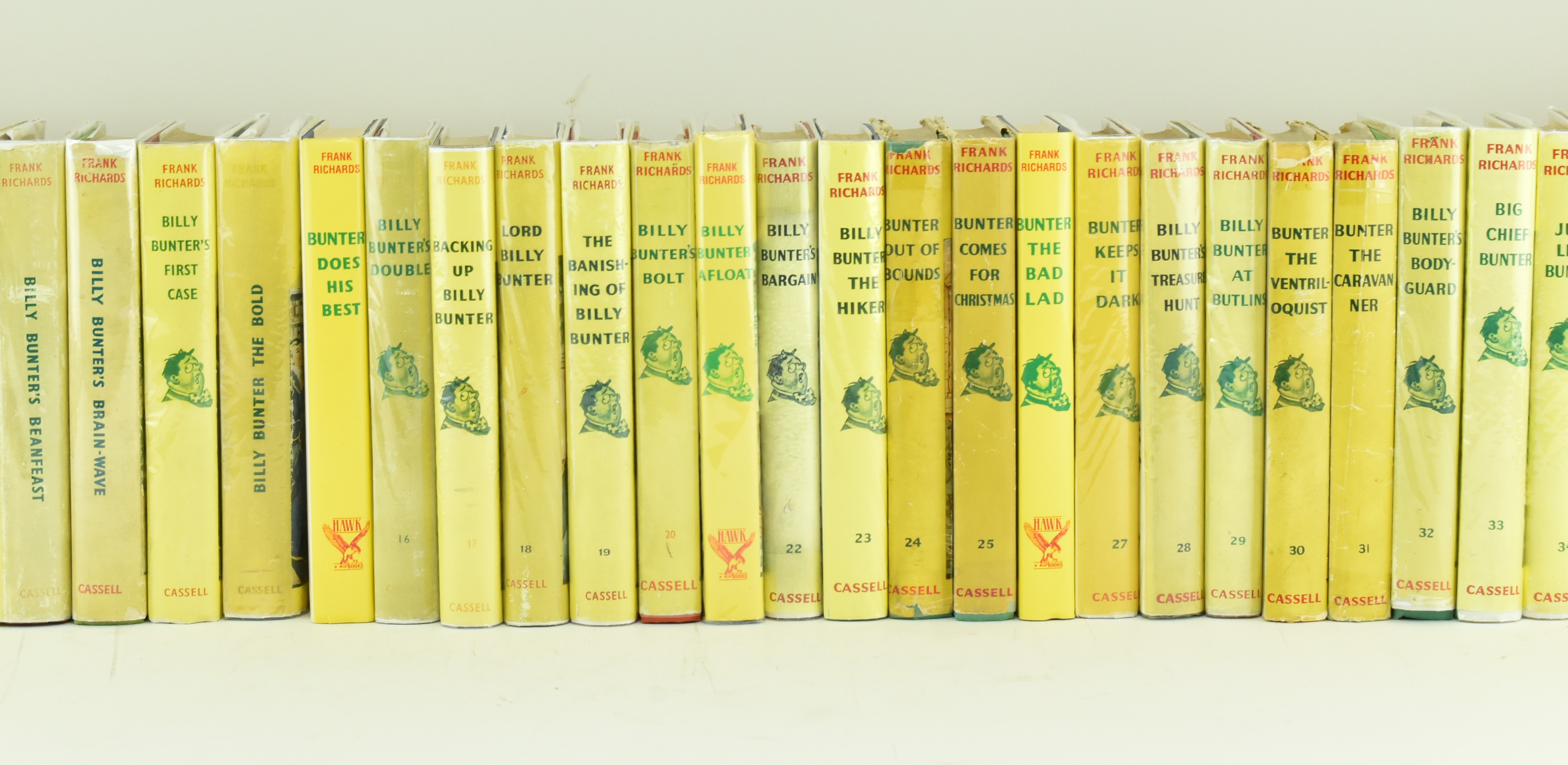 RICHARDS, FRANK. COLLECTION OF 43 BILLY BUNTER BOOKS INCL. 1ST EDS - Bild 3 aus 16