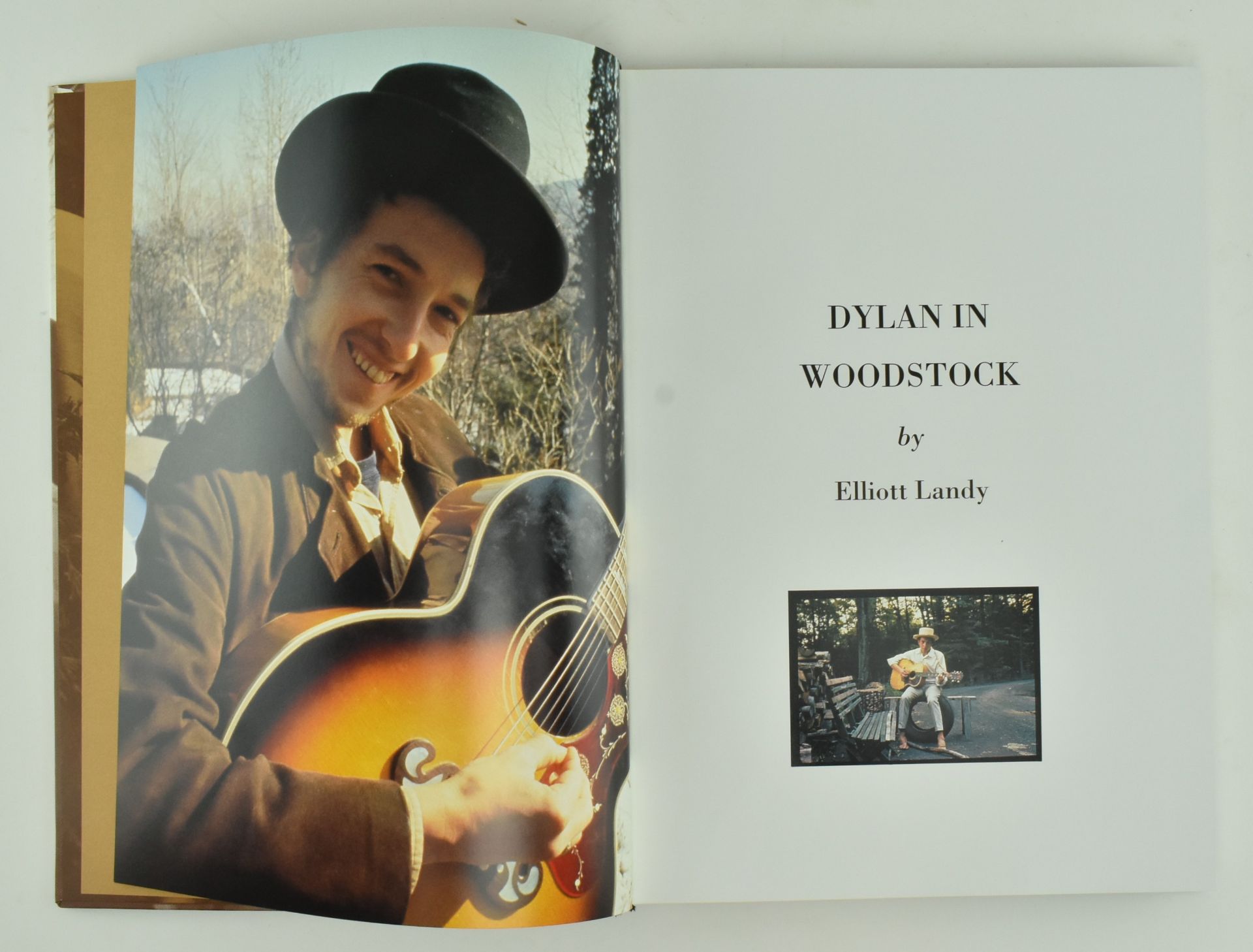 DYLAN IN WOODSTOCK. SIGNED LIMITED EDITION BY ELLIOT LANDY - Bild 3 aus 7