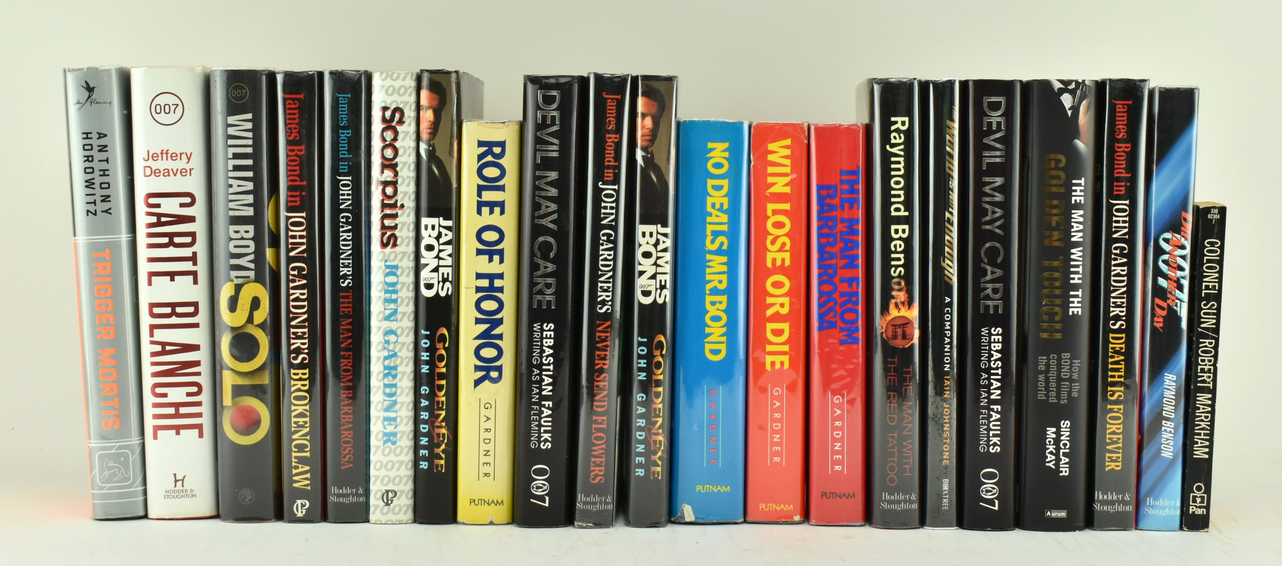 JAMES BOND NOVELS AFTER IAN FLEMING. COLLECTION OF 20 BOOKS