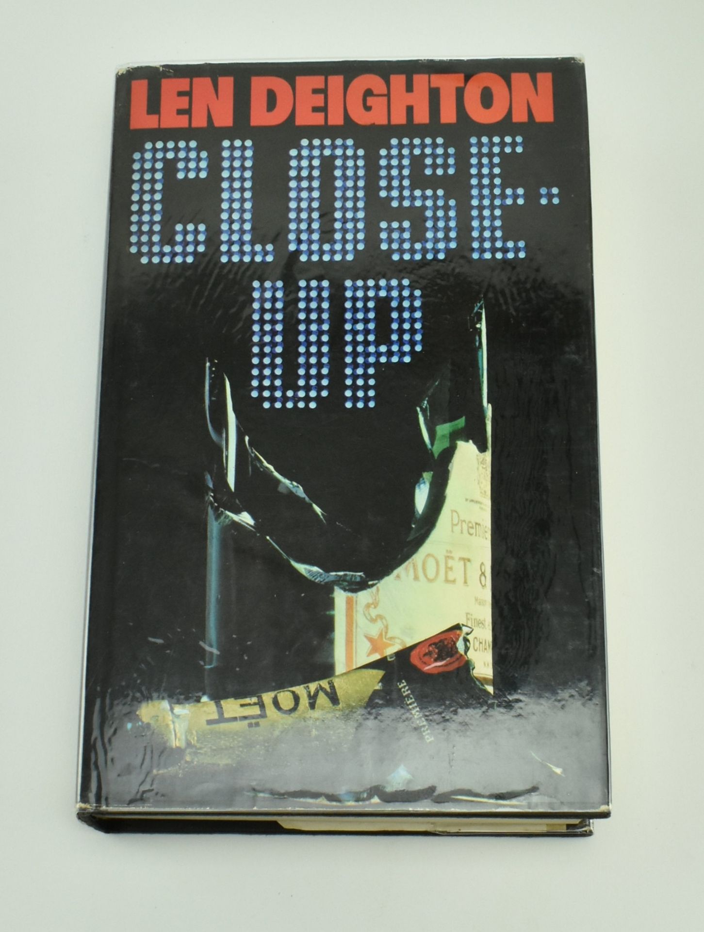 DEIGHTON, LEN. COLLECTION OF FIVE CRIME MODERN FIRST EDITIONS - Image 6 of 13