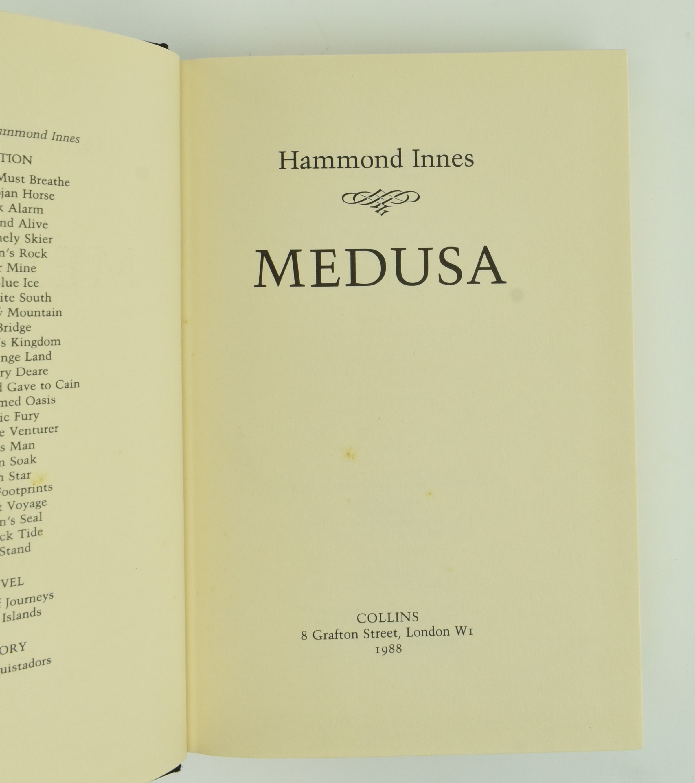 INNES, HAMMOND. COLLECTION OF TEN MODERN FIRST EDITIONS - Bild 9 aus 10