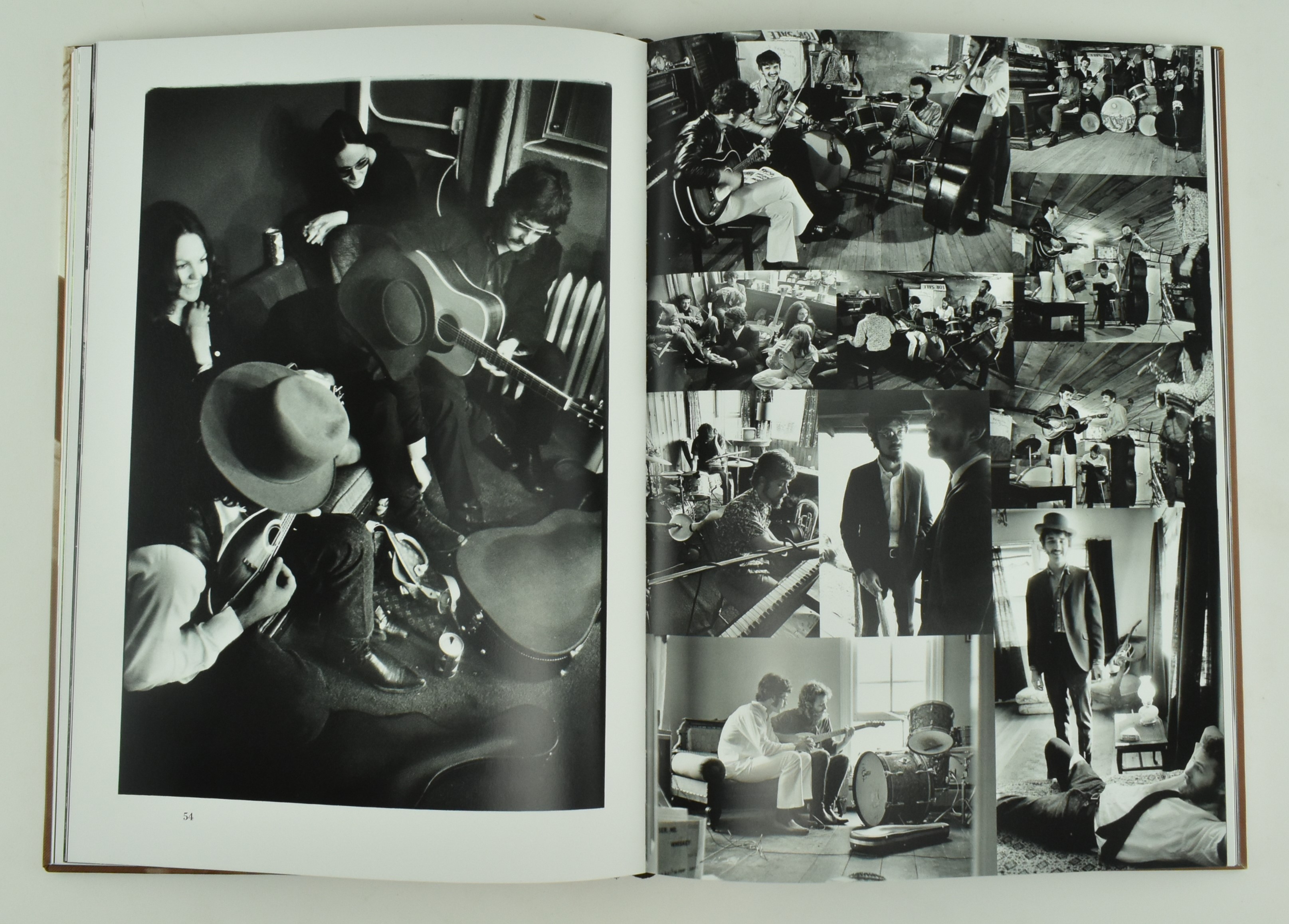DYLAN IN WOODSTOCK. SIGNED LIMITED EDITION BY ELLIOT LANDY - Image 5 of 7