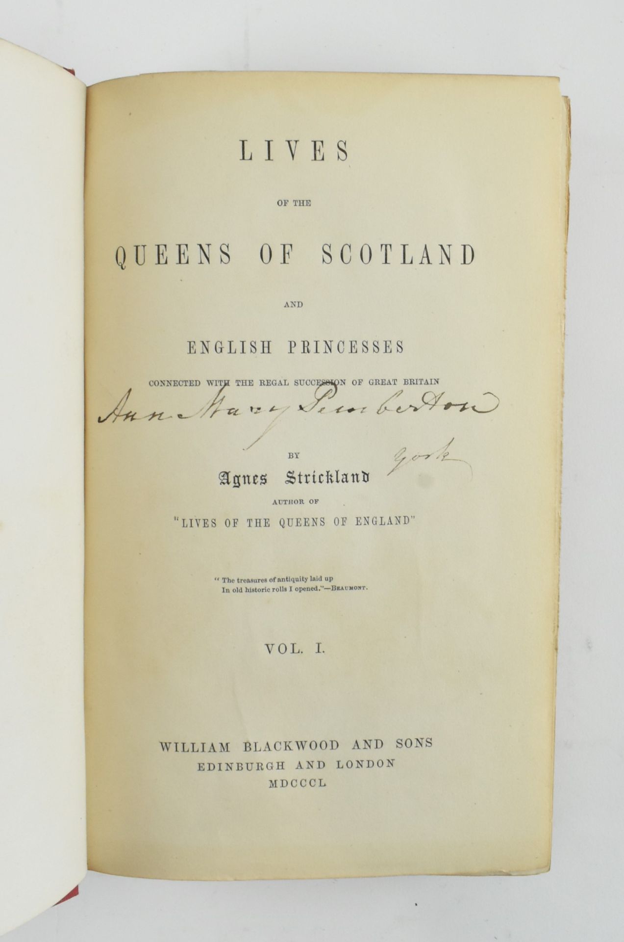 STRICKLAND, AGNES. THE QUEENS OF SCOTLAND IN EIGHT VOLUMES - Bild 5 aus 10