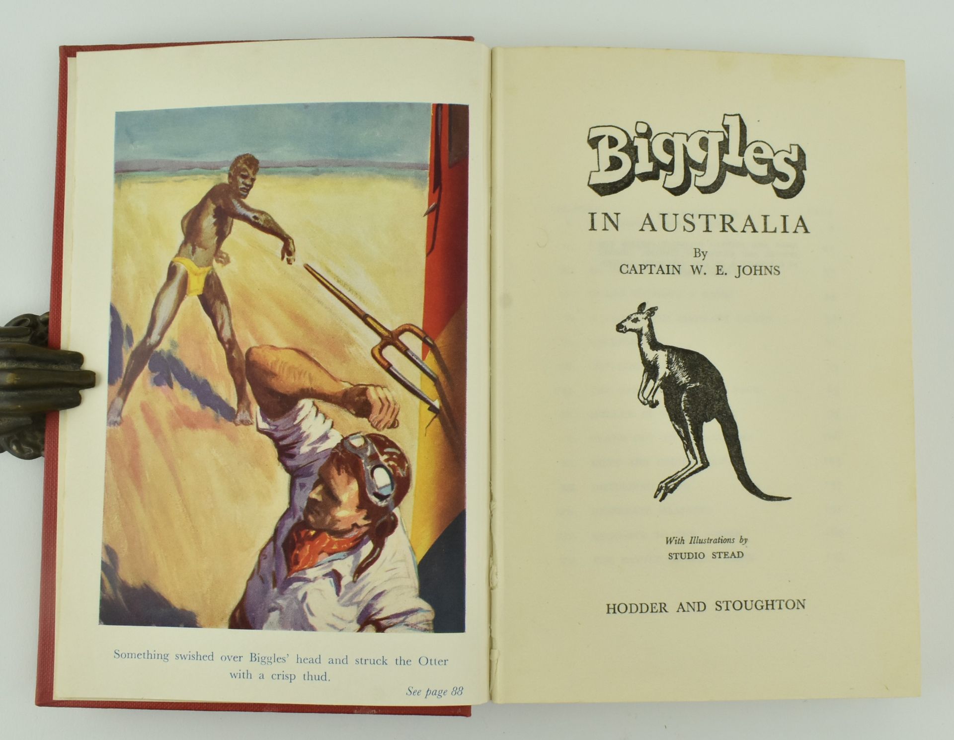 JOHNS, W. E. COLLECTION OF FIVE BIGGLES FIRST & EARLY EDITIONS - Image 4 of 13