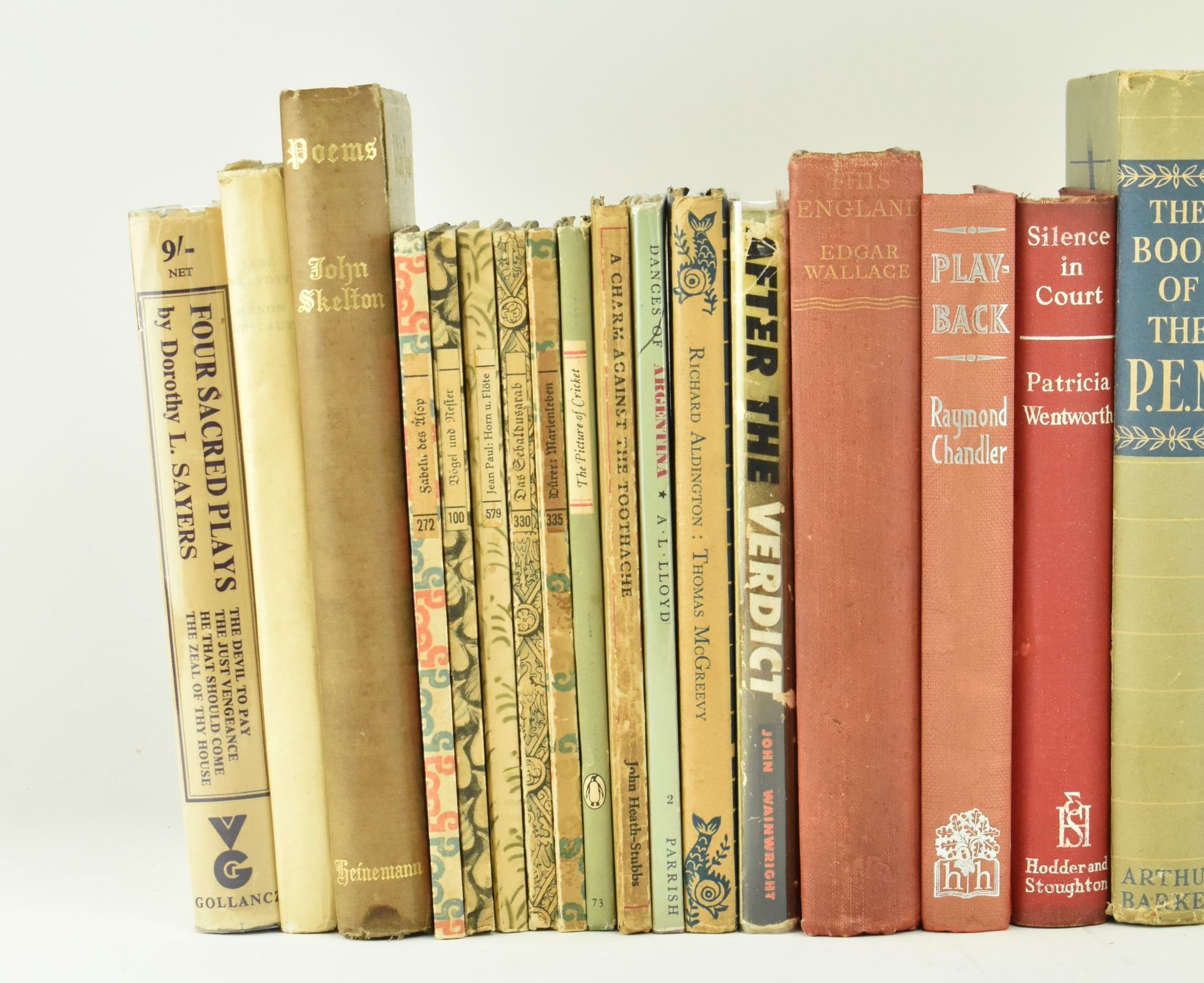 MODERN FIRST & EARLY EDITIONS. COLLECTION OF THIRTY BOOKS - Bild 2 aus 15