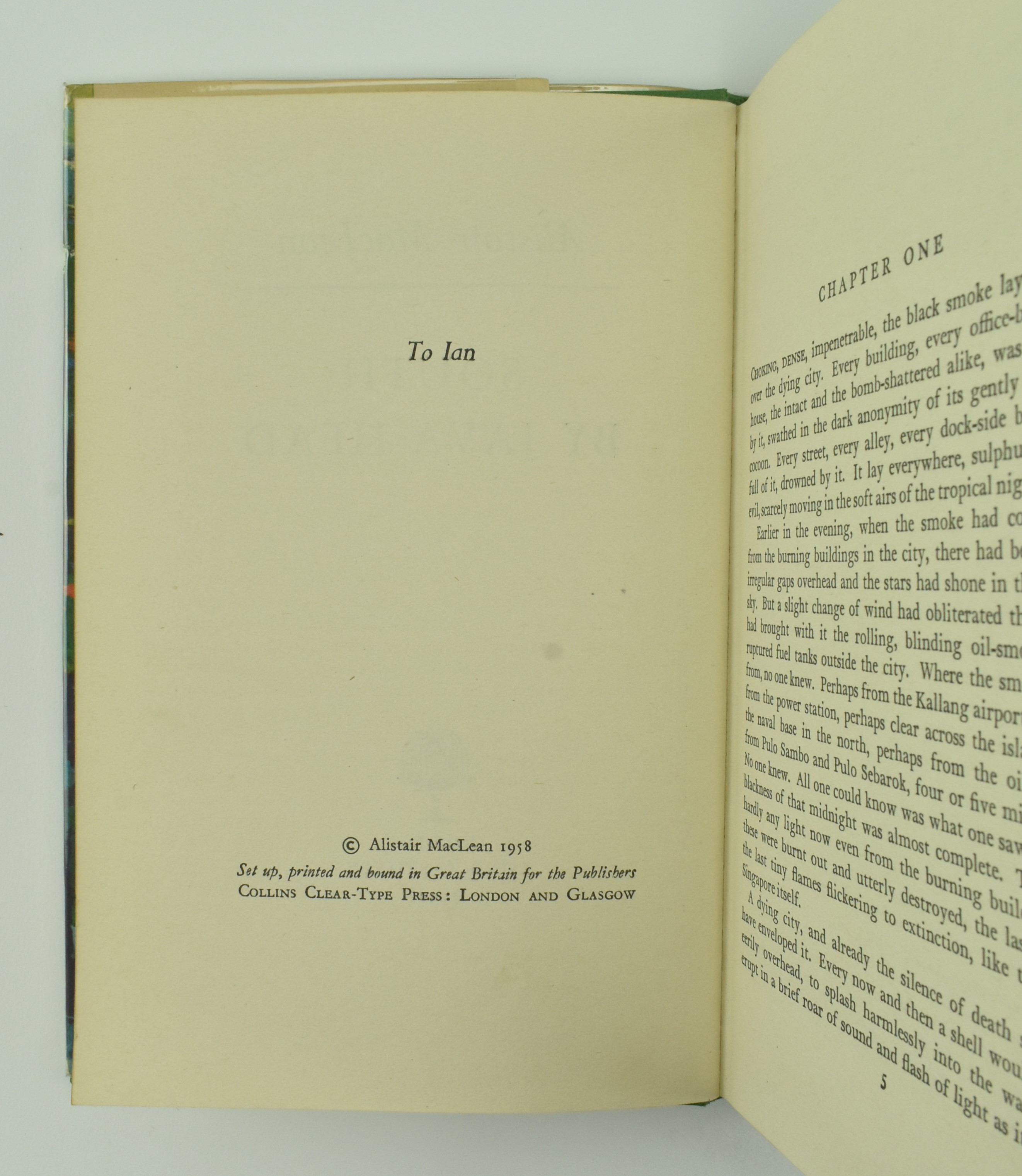 MACLEAN, ALISTAIR. SIXTEEN MODERN FIRST EDITION WORKS - Image 10 of 13