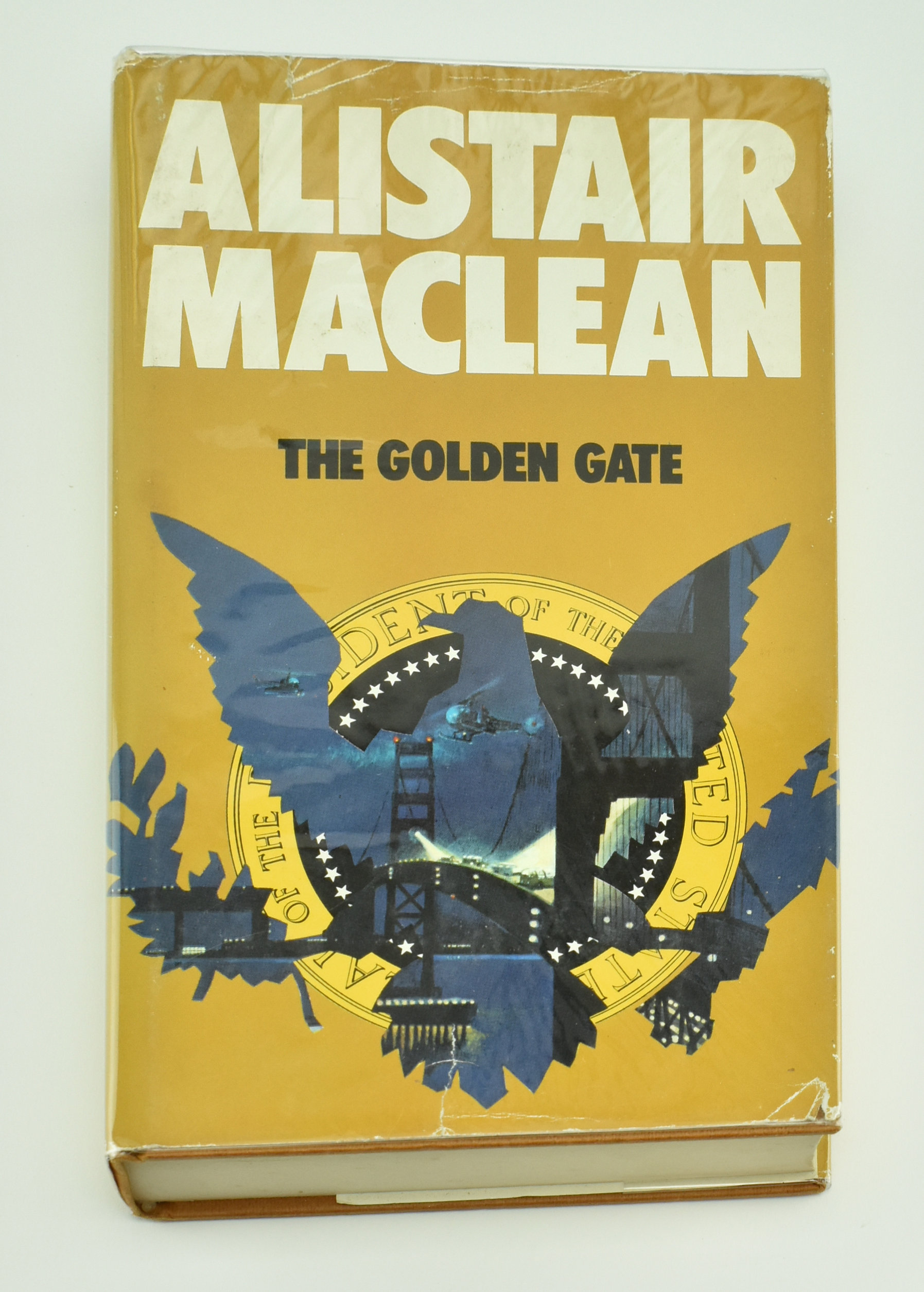 MACLEAN, ALISTAIR. SIXTEEN MODERN FIRST EDITION WORKS - Image 11 of 13