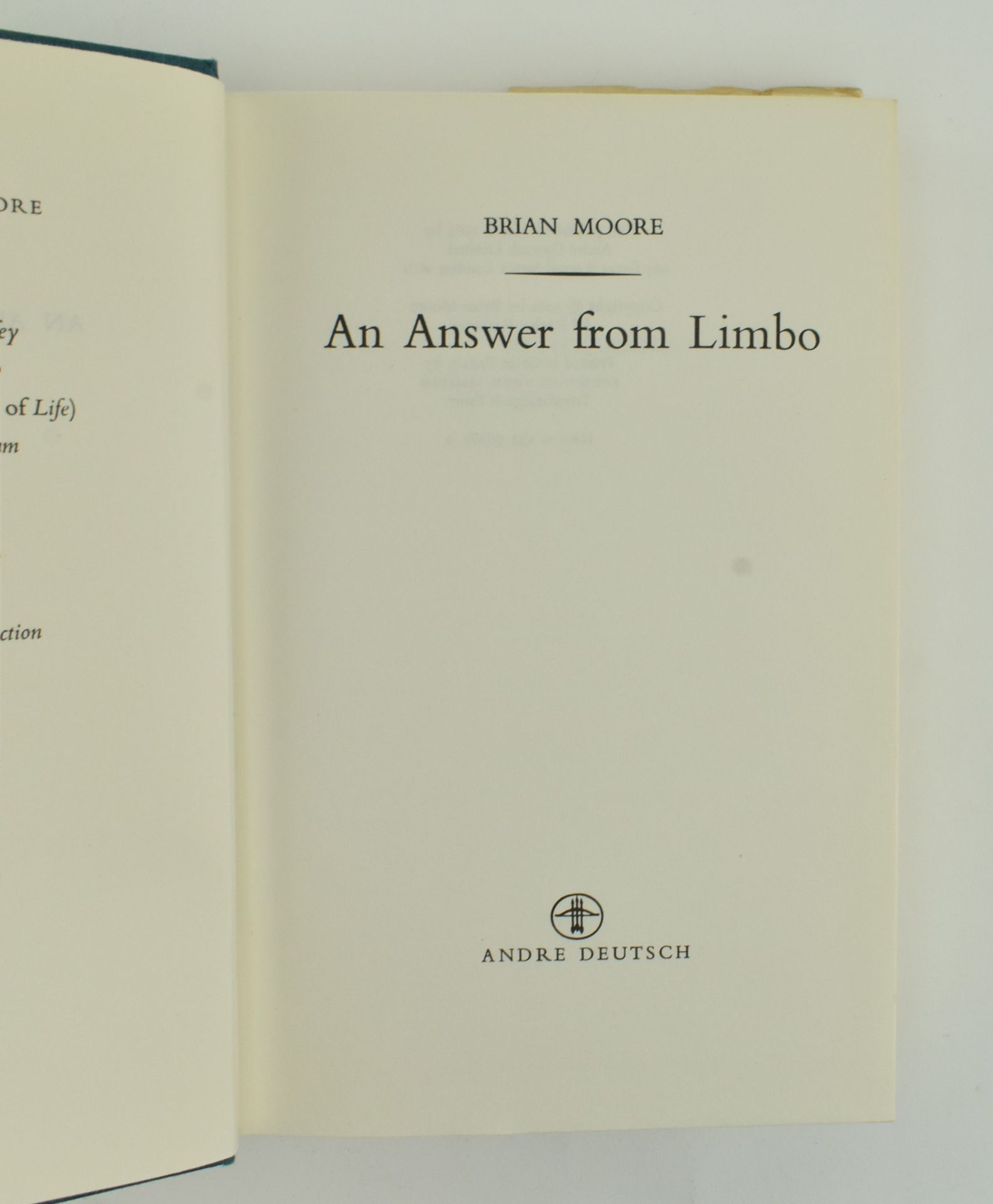 MOORE, BRIAN. COLLECTION OF MODERN FIRST EDITIONS IN DW - Image 4 of 13