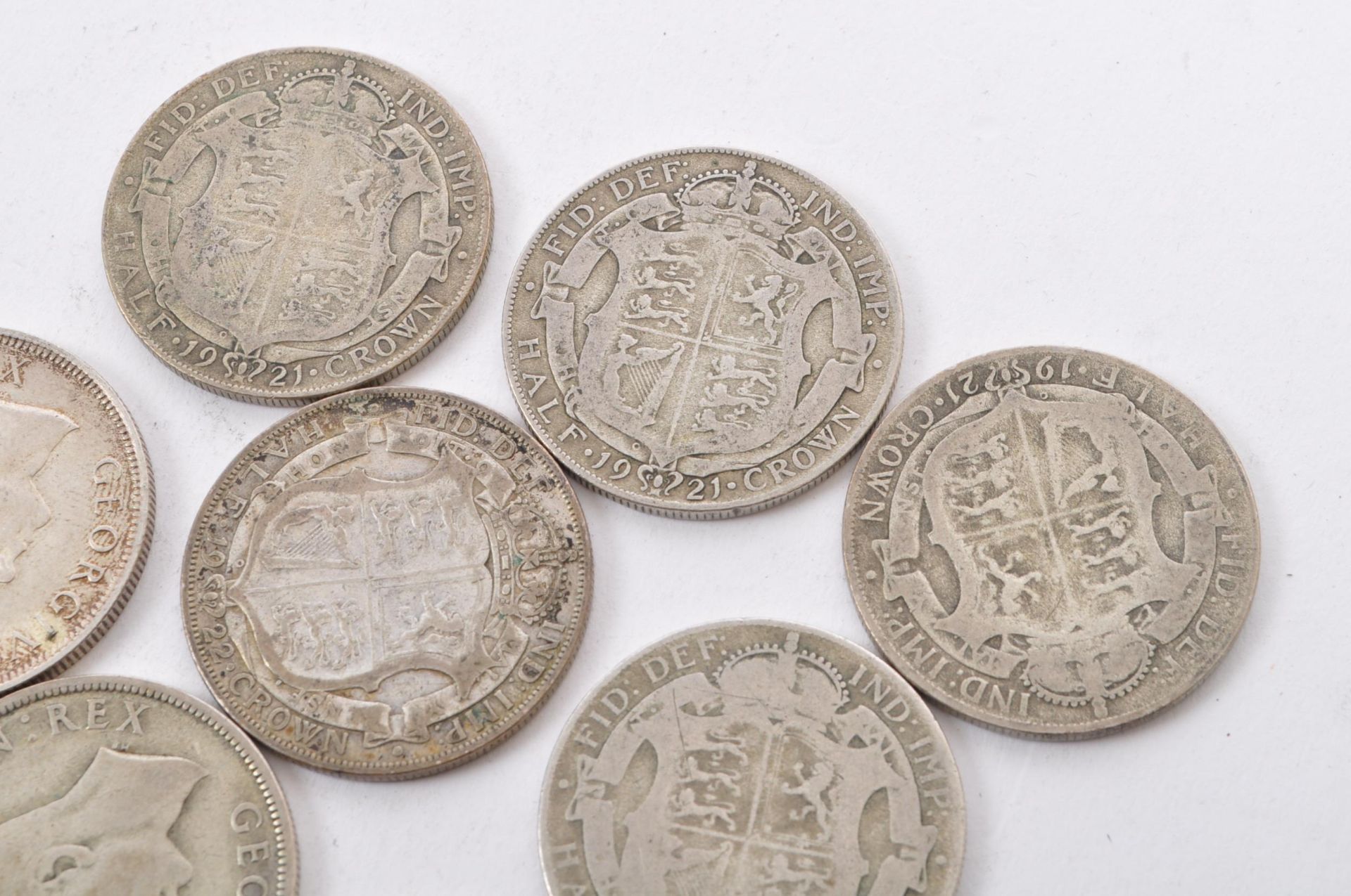 EIGHT EARLY 20TH CENTURY SILVER HALF CROWN COINS - Image 3 of 6