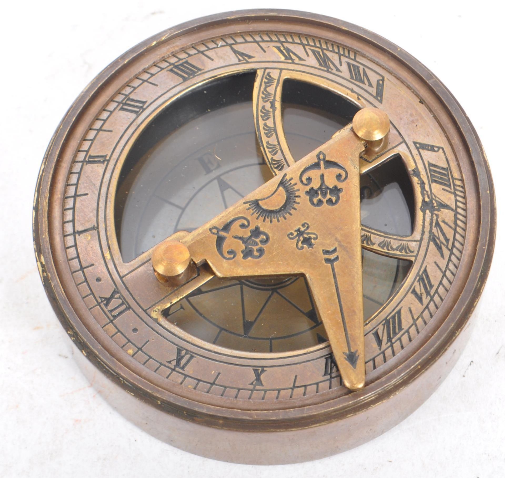 BRASS CASED COMPASS & SUNDIAL - THE MARY ROSE - Image 2 of 6