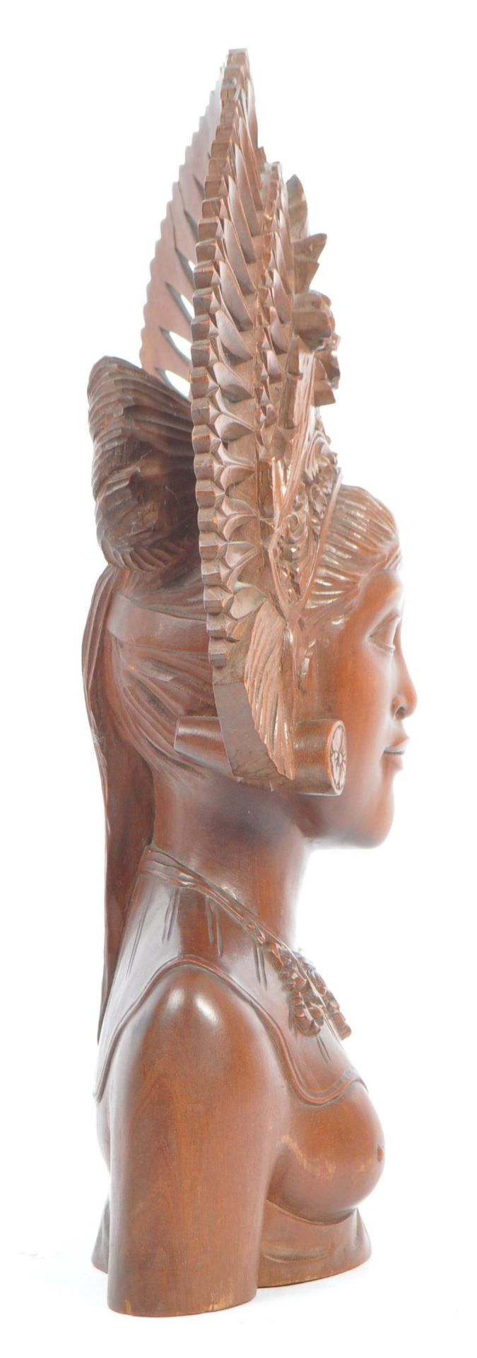 LARGE 20TH CENTURY BALINESE FEMALE CARVING BUST - Image 2 of 6