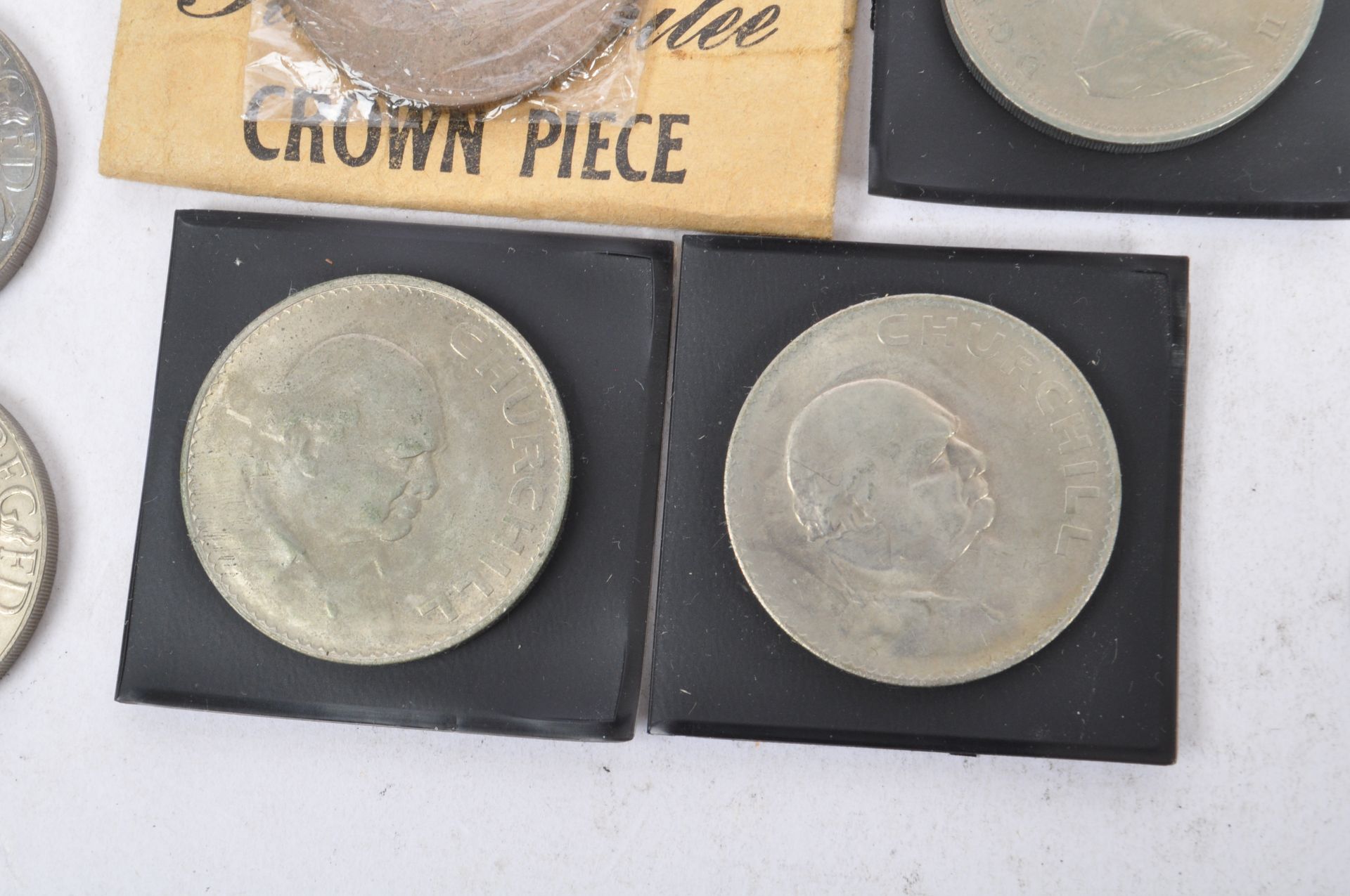 COLLECTION OF UK & USA COMMEMORATIVE CROWNS & COINS - Image 3 of 5