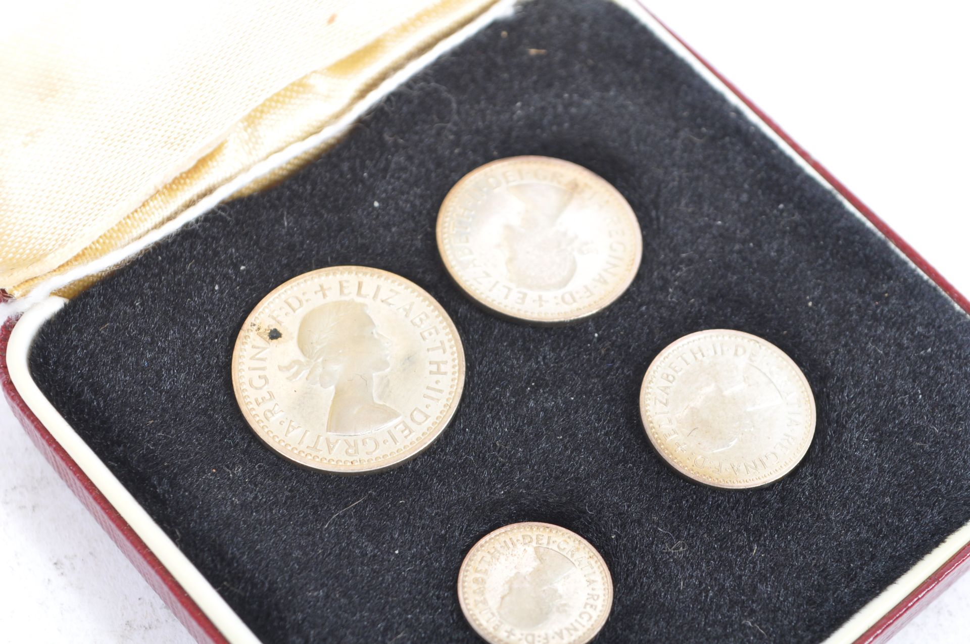 A 20th century 1974 Maundy money uncirculated .925 sterling silver coin set. The obverse of each - Image 5 of 5