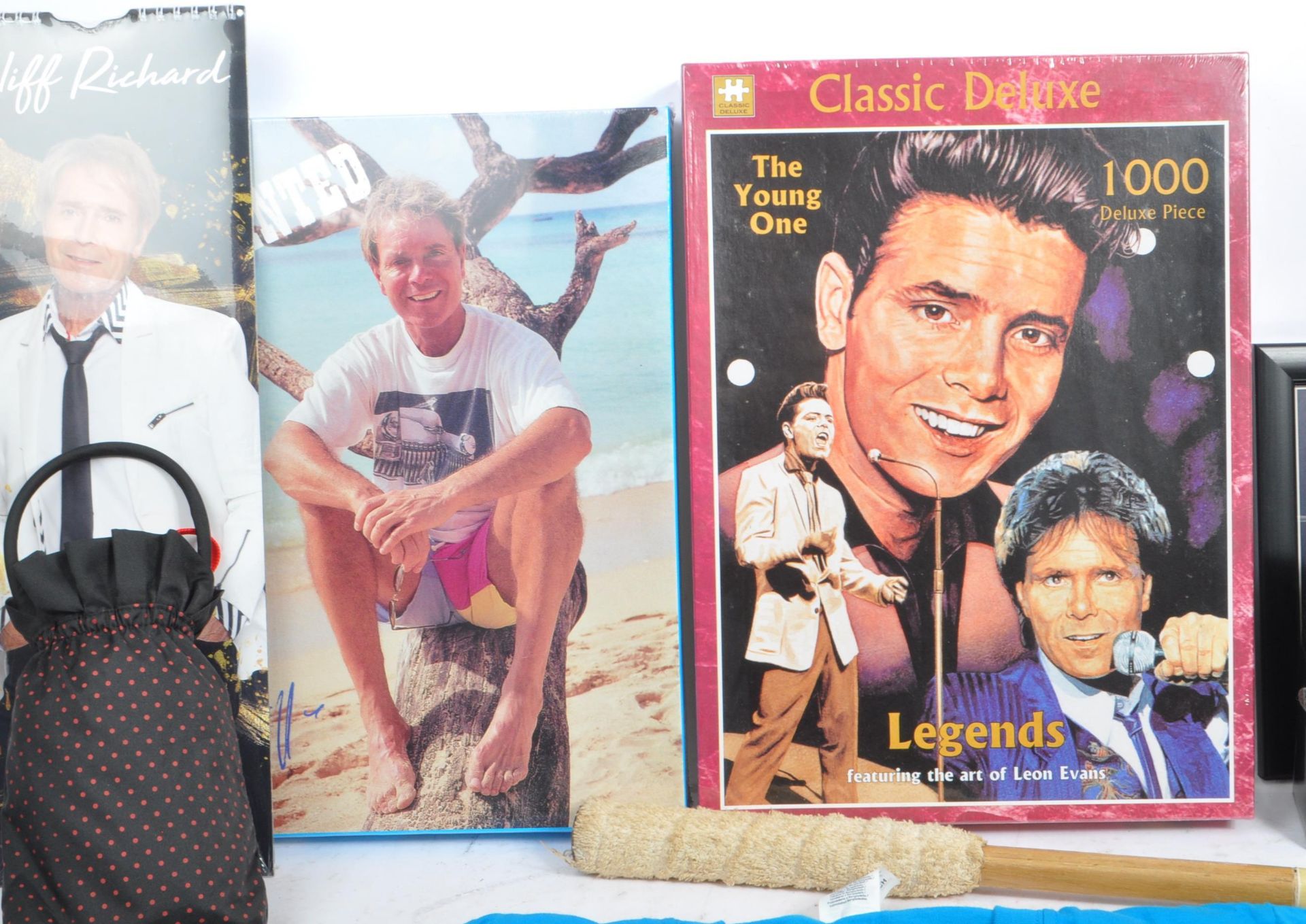 SIR CLIFF RICHARD - COLLECTION OF MEMORABILIA / MERCHANDISE - Image 2 of 6