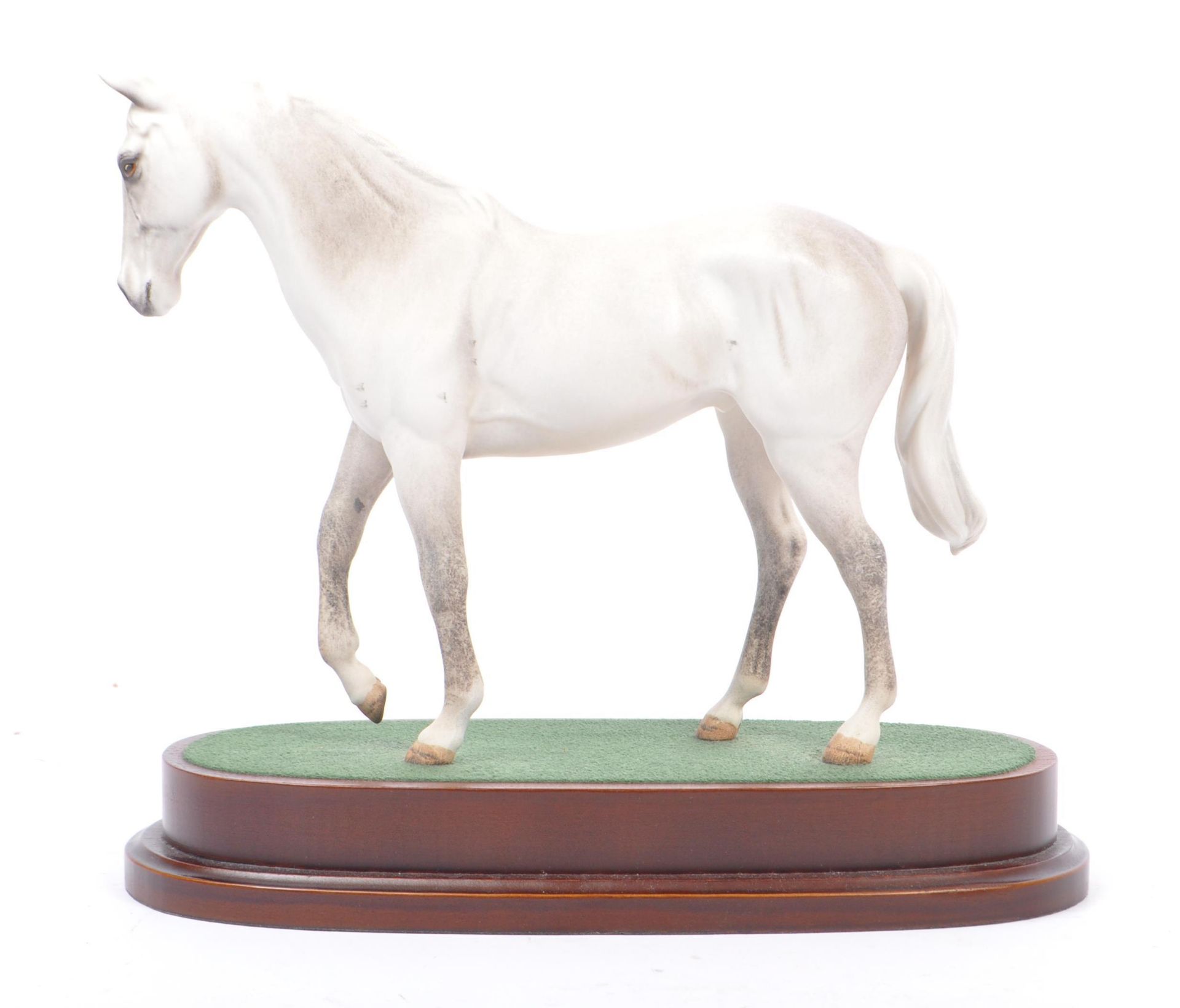 ROYAL DOULTON - VINTAGE 20TH CENTURY PORCELAIN HORSE STATUE - Image 3 of 8