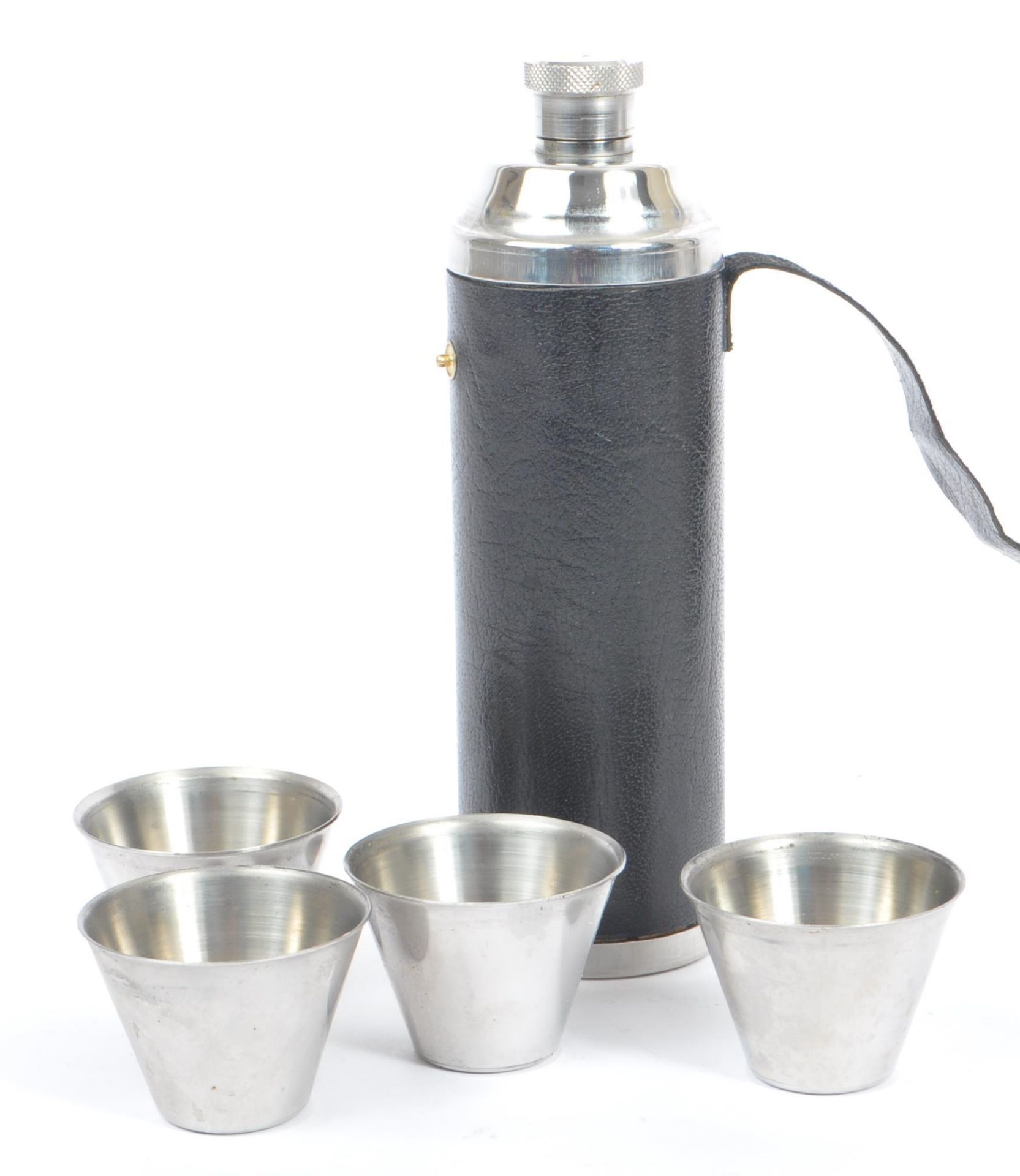 SIX GRADUATING SILVER PLATED TRAVEL CUPS & FLASK - Bild 2 aus 6