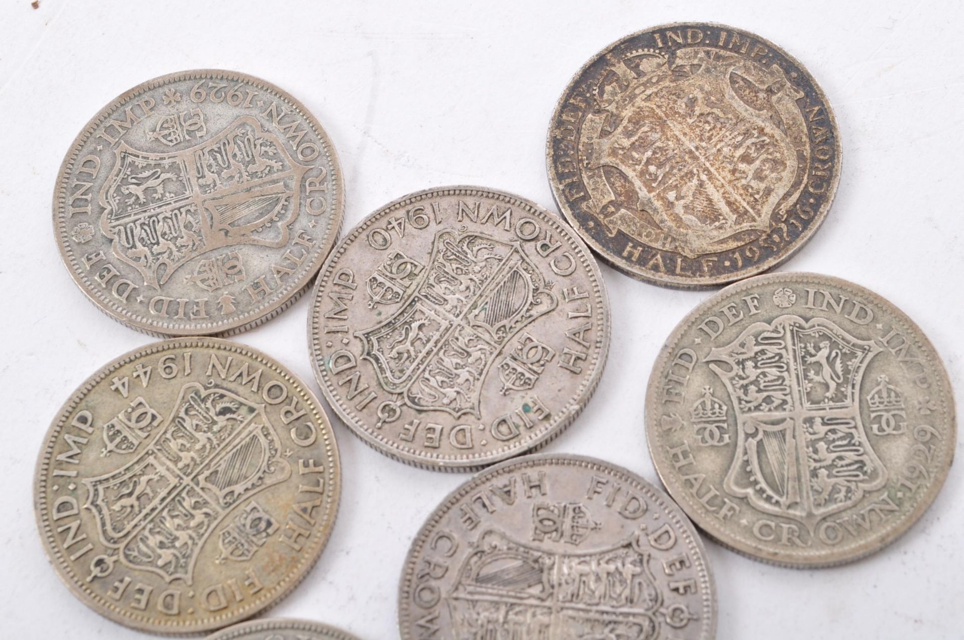 EIGHT EARLY 20TH CENTURY SILVER HALF CROWN COINS - Image 3 of 6