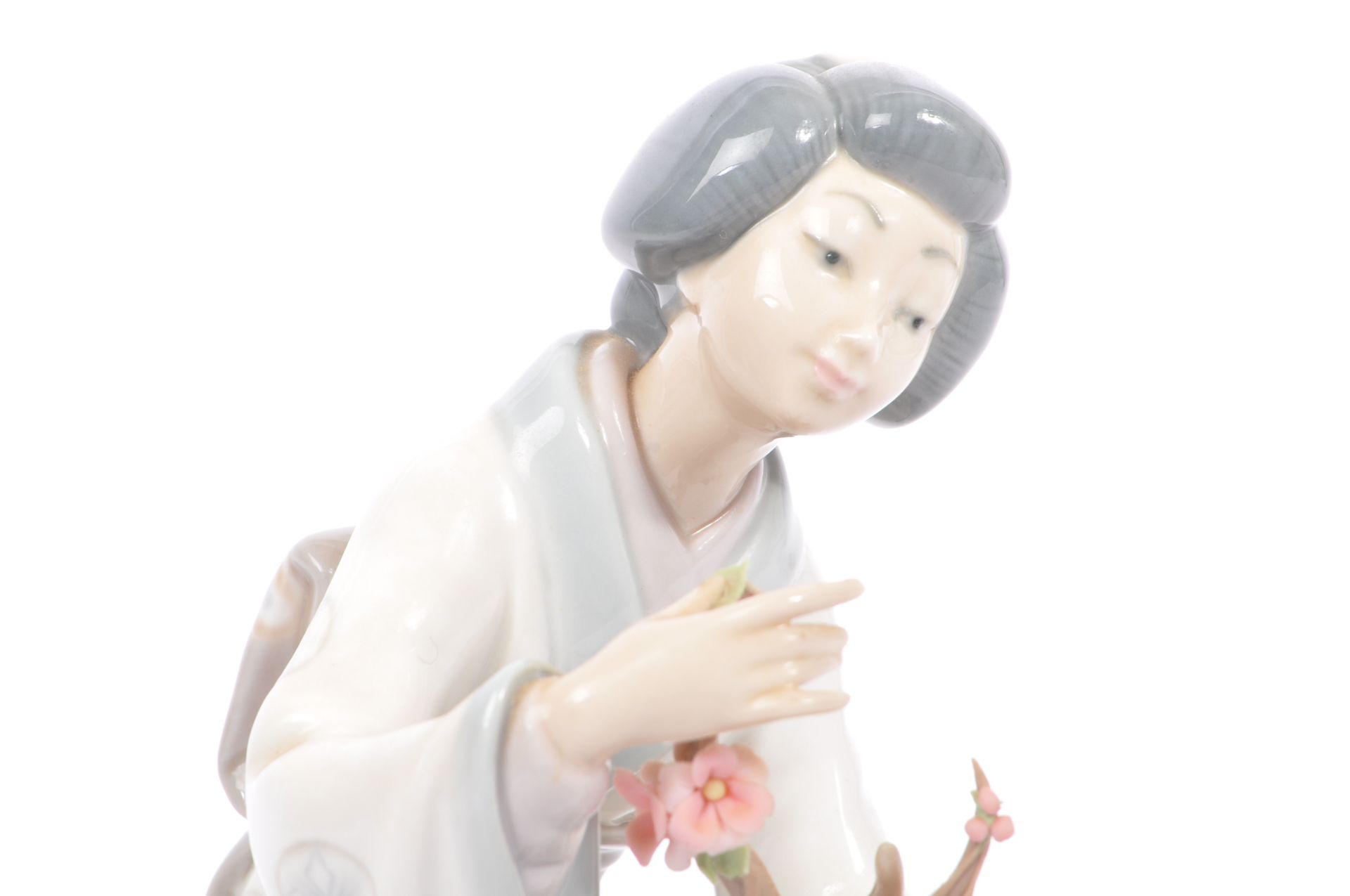 LLADRO - VINTAGE 20TH CENTURY PORCELAIN GEISHA FIGURINE - Image 5 of 7