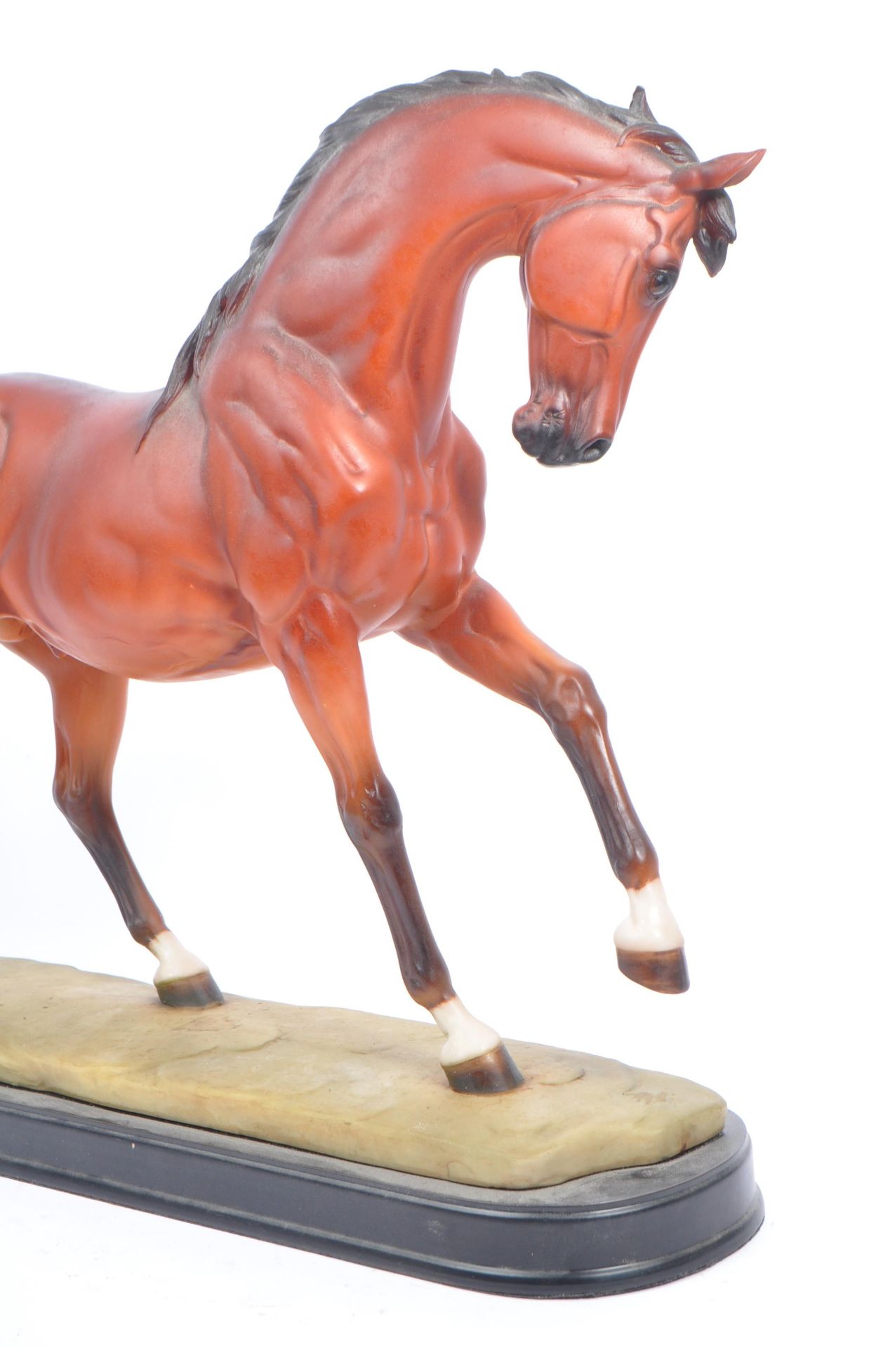 BESWICK - COLLECTION OF PORCELAIN HORSE FIGURINES - Image 6 of 7