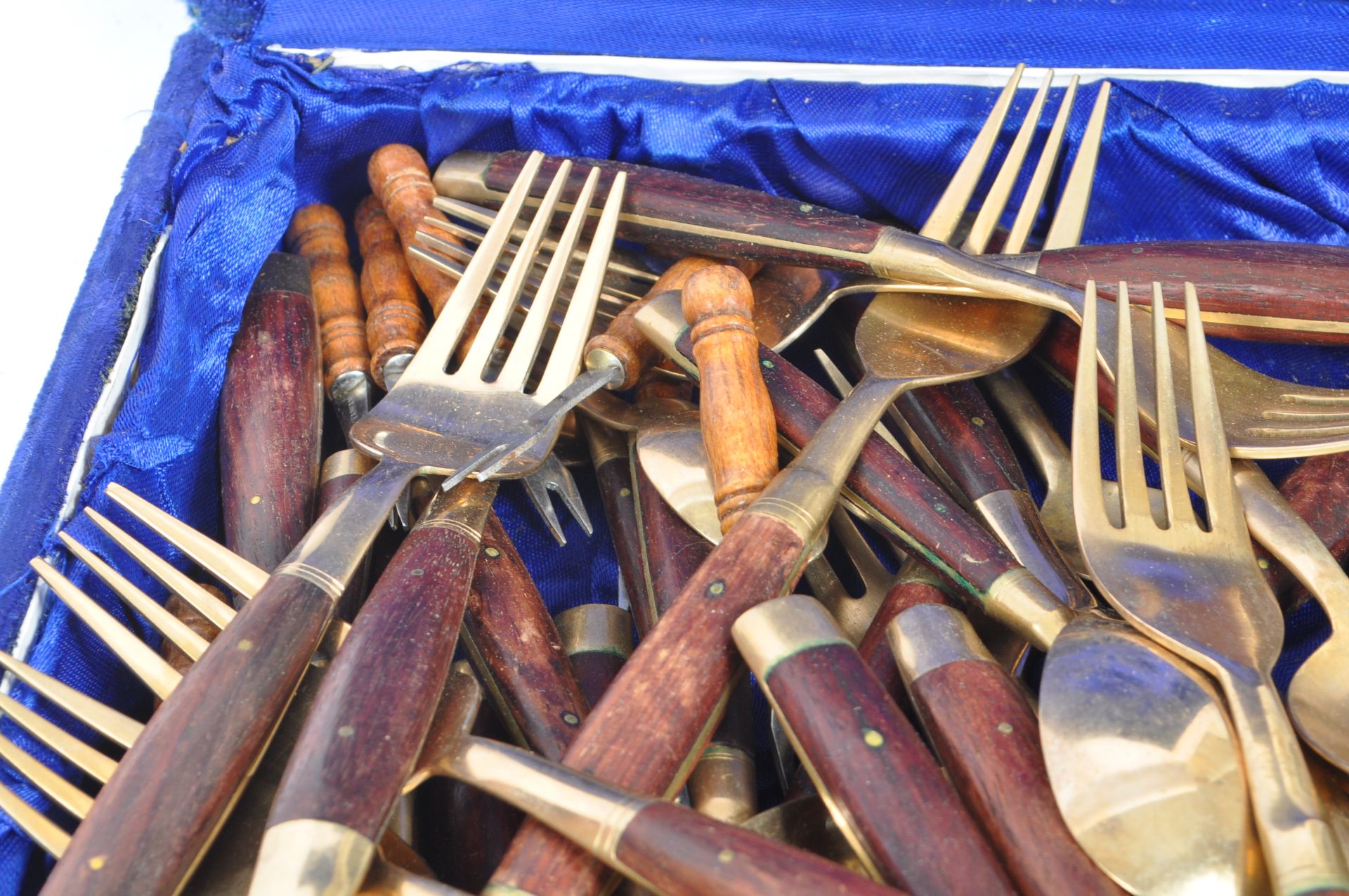 MID 20TH CENTURY SIXTY PIECE DANISH STYLE BOXED SERVING CUTLERY - Image 7 of 8