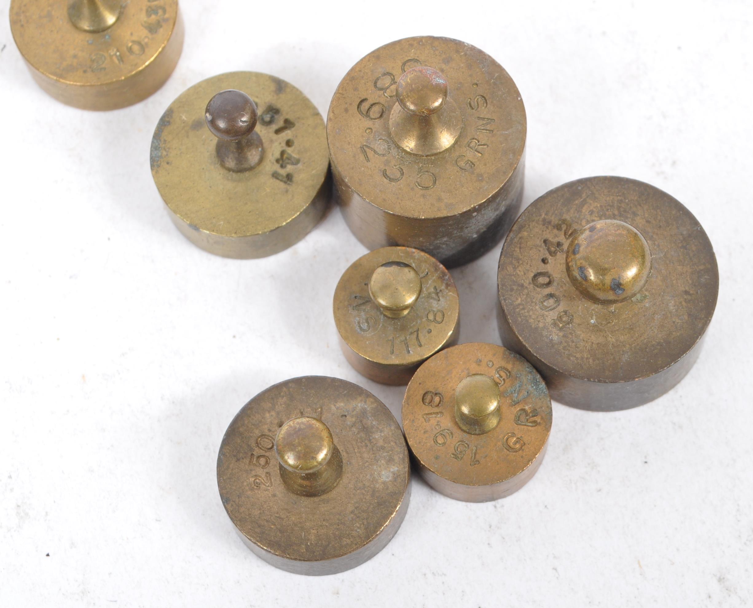 THE ROYAL MINT - COLLECTION OF COIN WEIGHING WEIGHTS - Image 7 of 7