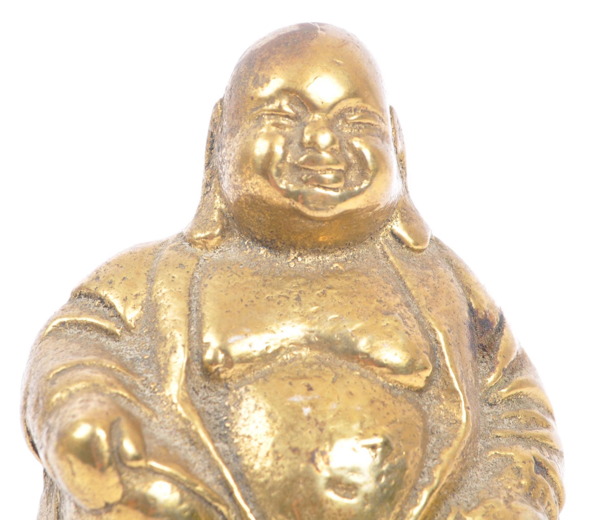 CHINESE EARLY 20TH CENTURY BRASS LAUGHING BUDDHA FIGURE - Image 5 of 6