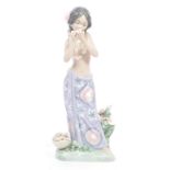 LLADRO - AROMA OF THE ISLAND - 20TH CENTURY PORCELAIN FIGURE