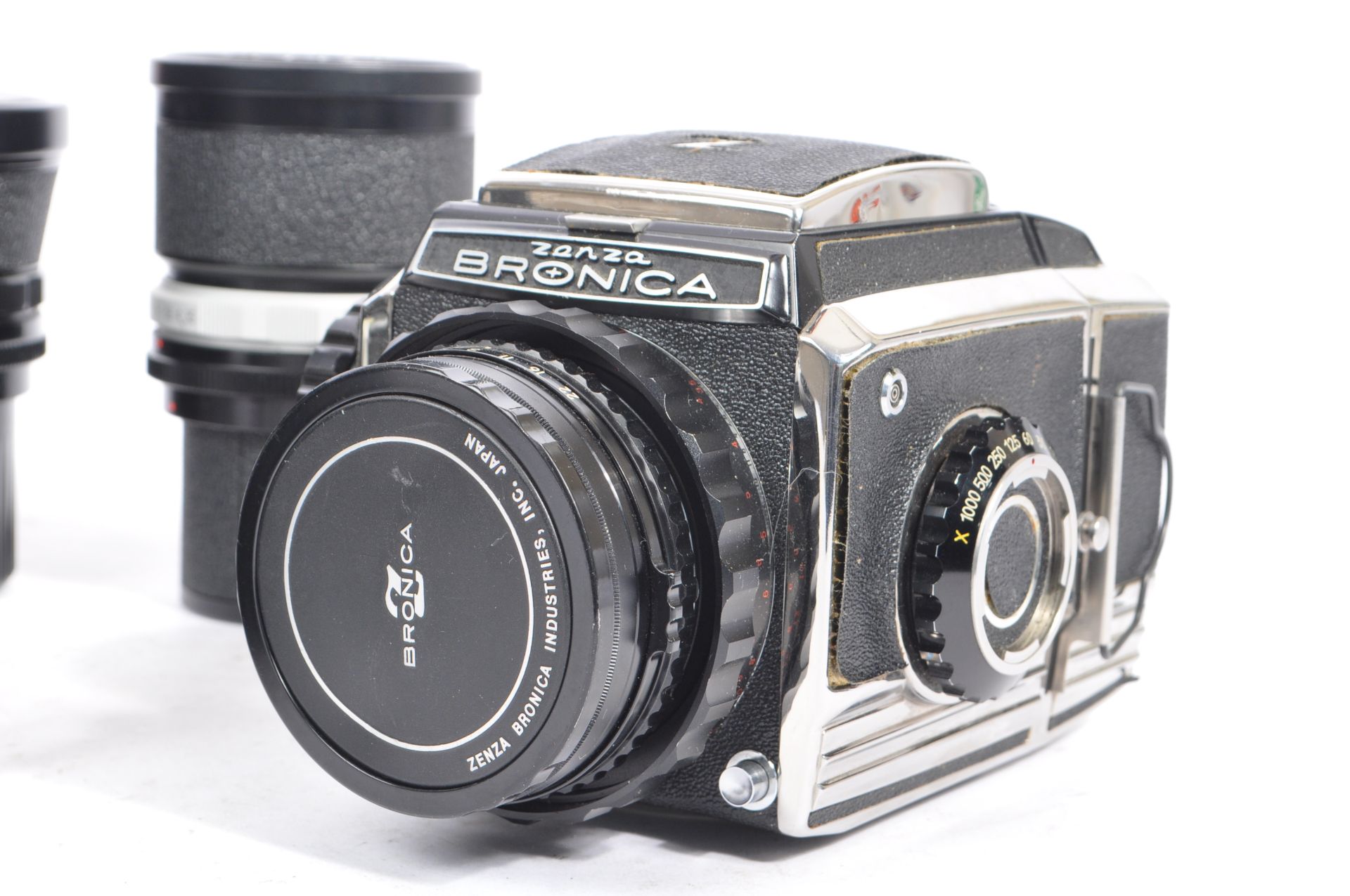 BRONICA - 197OS BRONICA S2A SLR CAMERA AND LENSES - Image 2 of 7