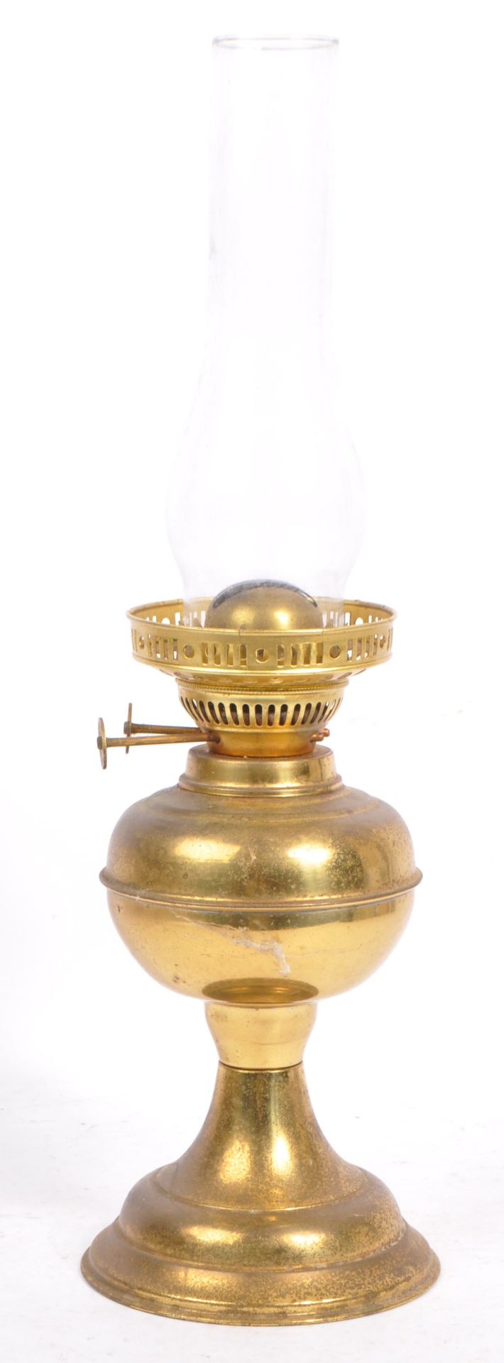 VICTORIAN 19TH CENTURY BRASS & GLASS OIL LAMP BY DUPLEX