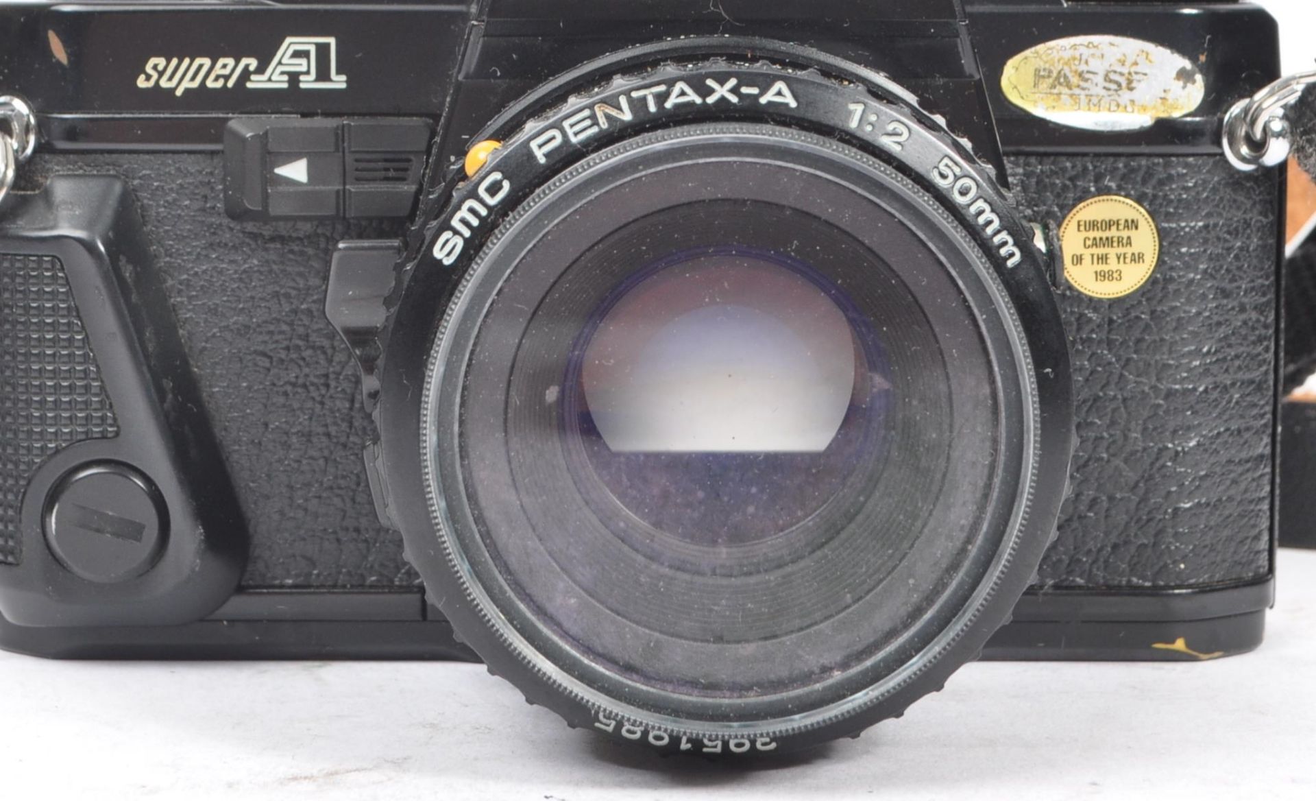 PENTAX - TWO 20TH CENTURY SLR CAMERAS & LENSES - Image 4 of 7