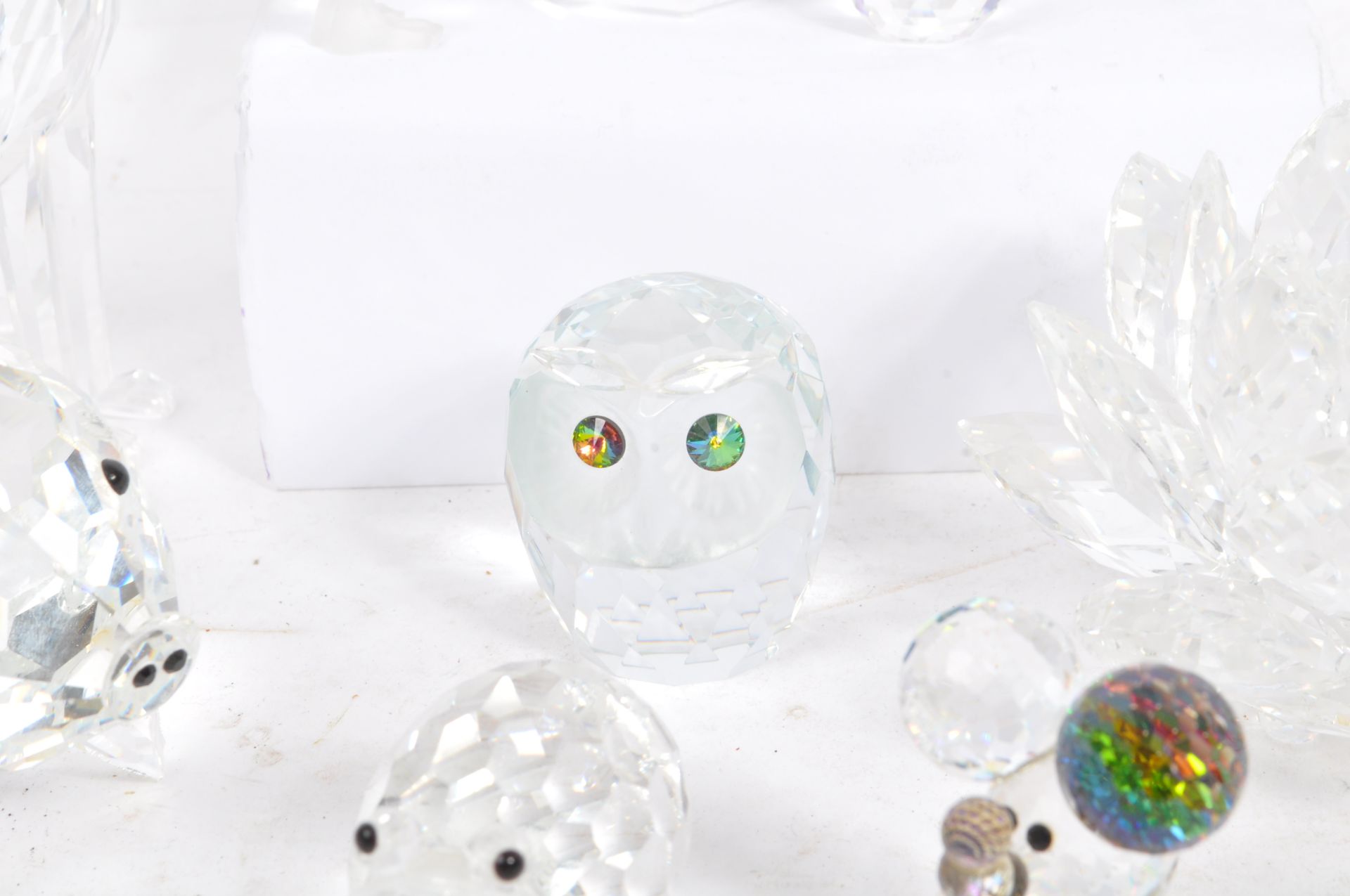 SWAROVSKI - LARGE COLLECTION OF CRYSTAL FIGURES - Image 9 of 12