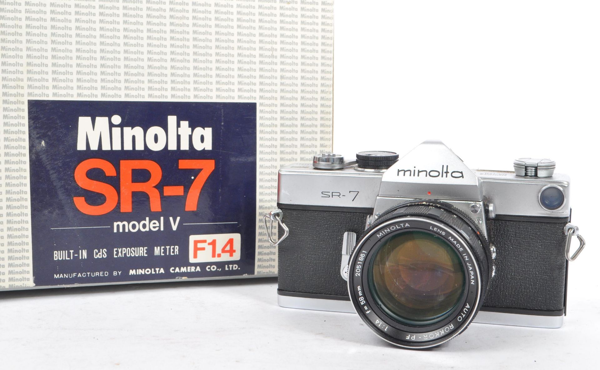 TWO VINTAGE MINOLTA SR-7 & PENTAX SP VIVITAR CAMERAS AND OTHERS - Image 9 of 11