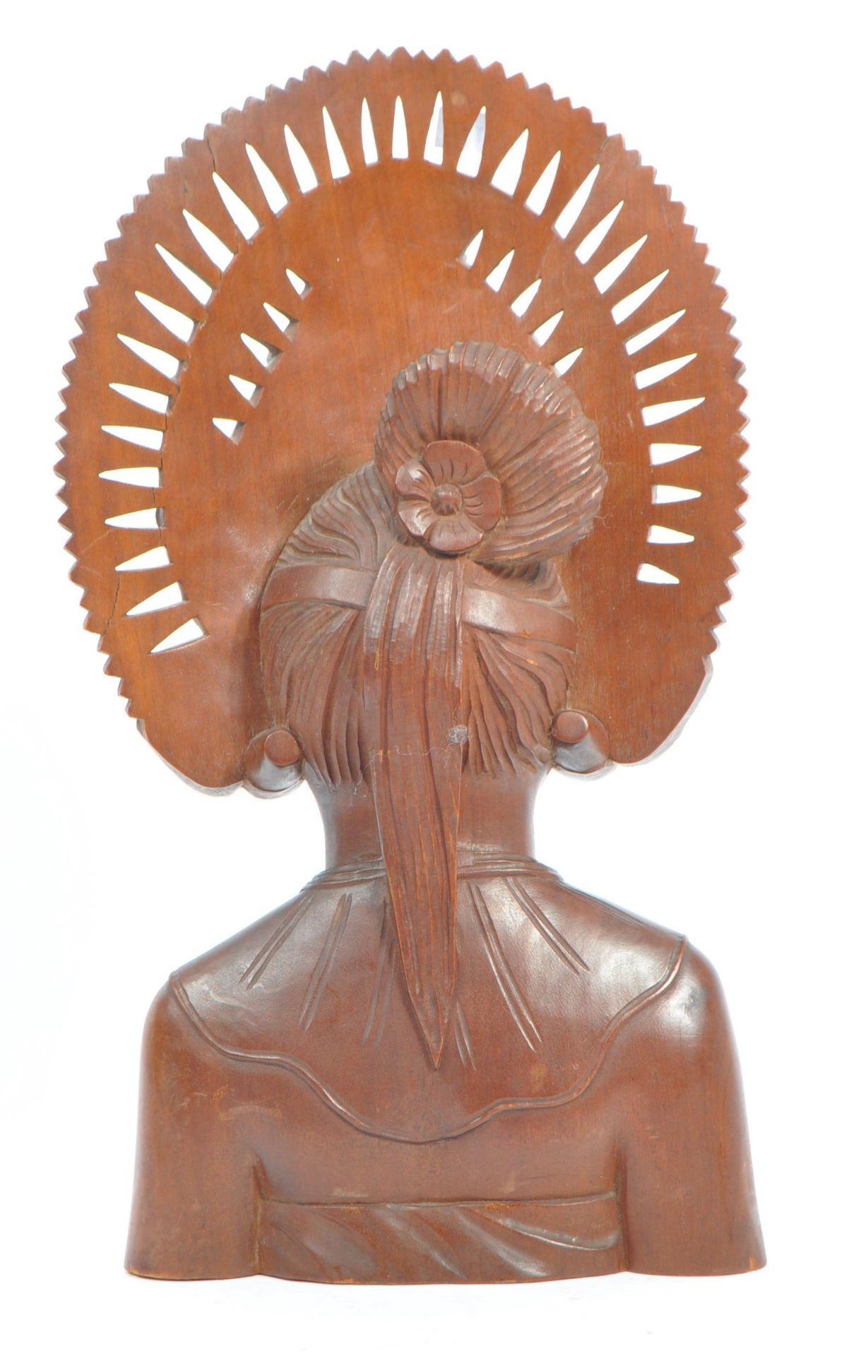LARGE 20TH CENTURY BALINESE FEMALE CARVING BUST - Image 3 of 6