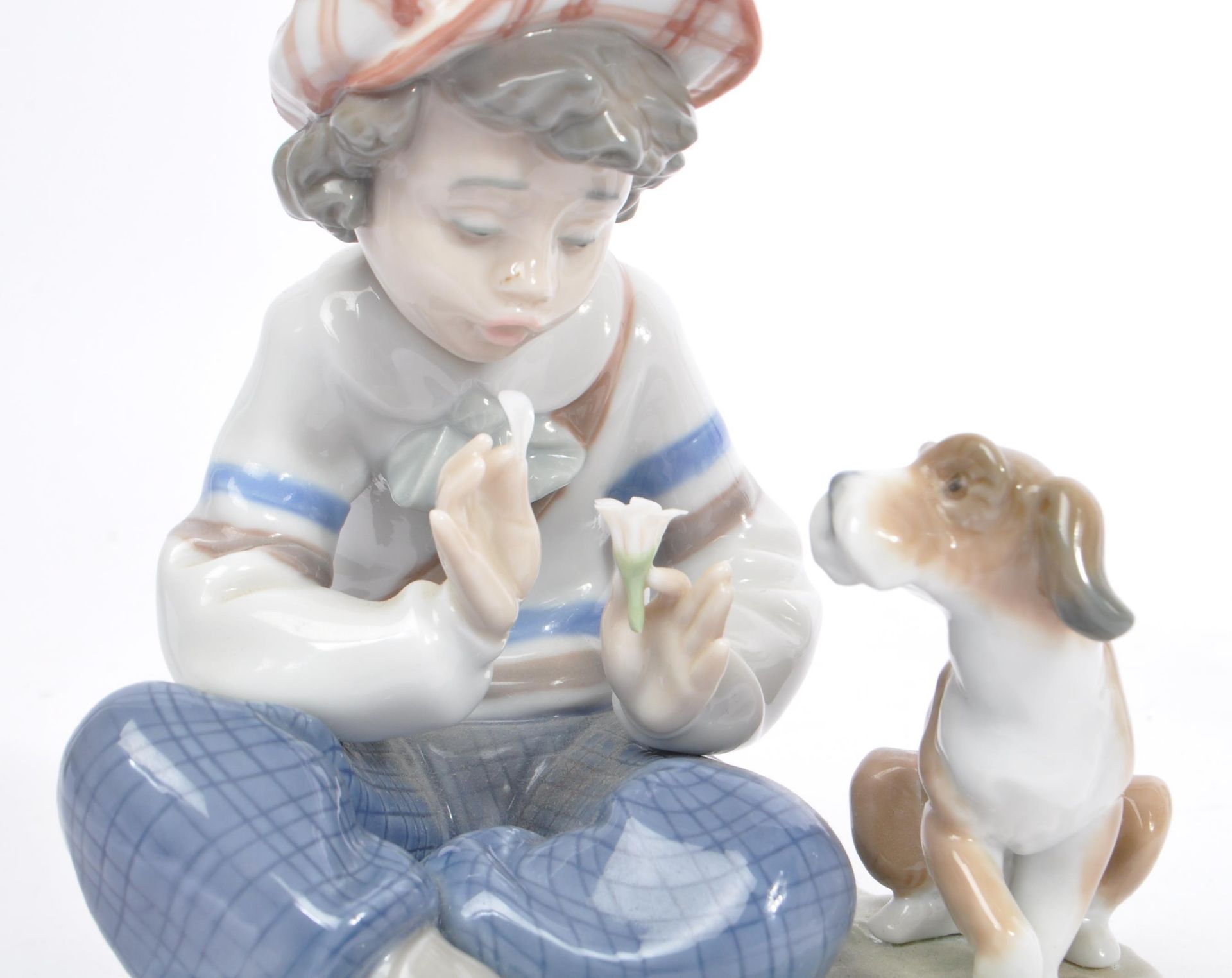 LLADRO - COLLECTION OF FIVE CHILDREN PORCELAIN FIGURES - Image 8 of 9
