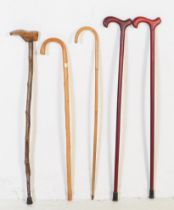 COLLECTION OF VINTAGE 20TH CENTURY WALKING STICKS / CANES