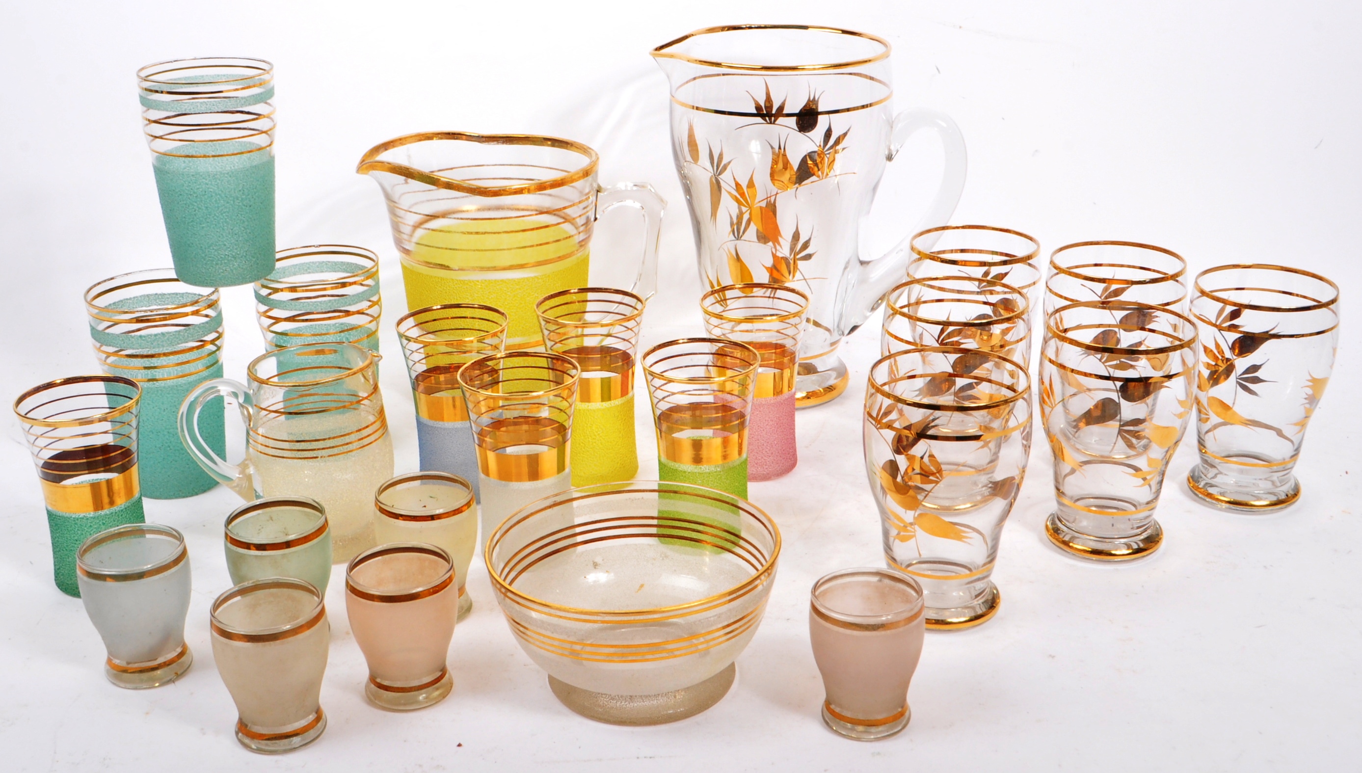 LARGE COLLECTION OF MID CENTURY GLASSWARE