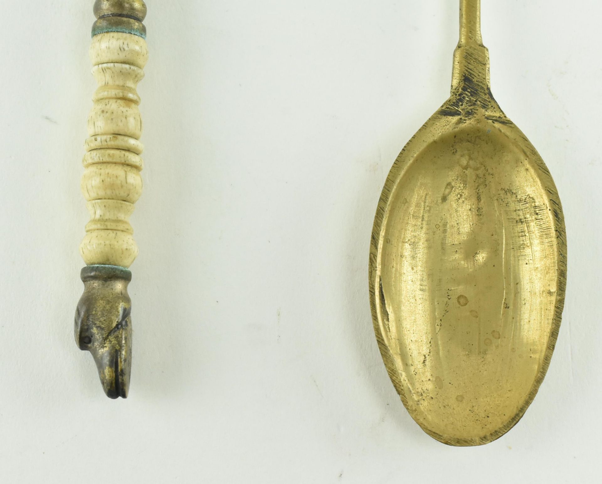 19TH CENTURY BRASS COMBINED DESSERT SPOON & PASTRY CRIMPER - Image 5 of 6