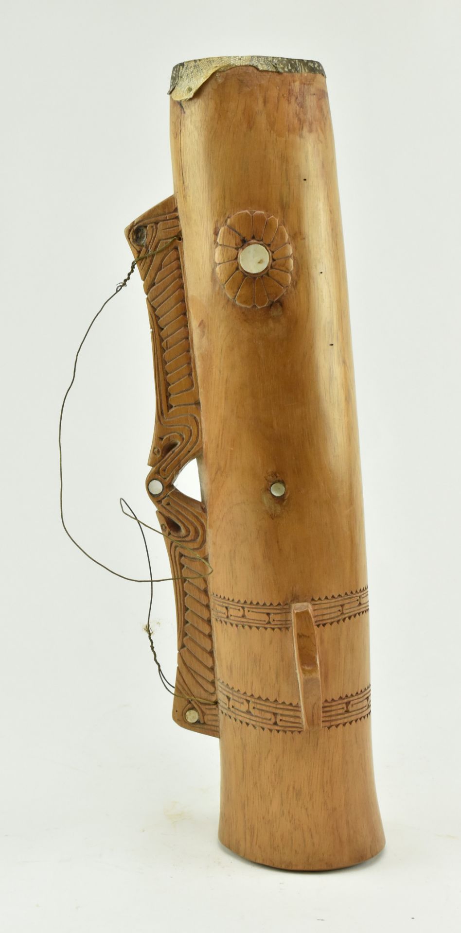 PAPUA NEW GUINEA TRIBAL HARD WOOD FINGER DRUM - Image 4 of 6