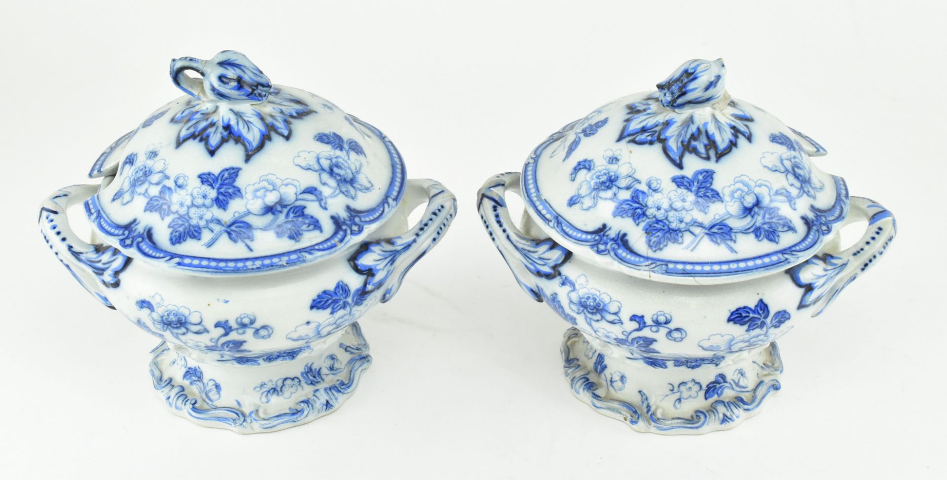 PAIR OF CEARULUS MARKED VICTORIAN BLUE & WHITE LIDDED JARS - Image 2 of 11