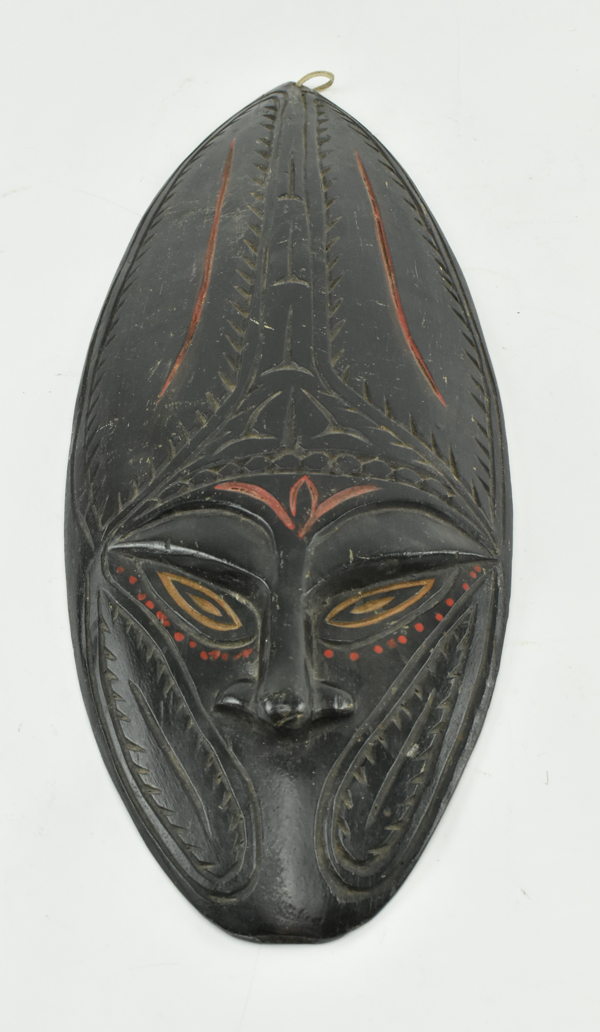 VINTAGE GHANAIAN TRIBAL WALL HANGING MASK IN BLACK & RED